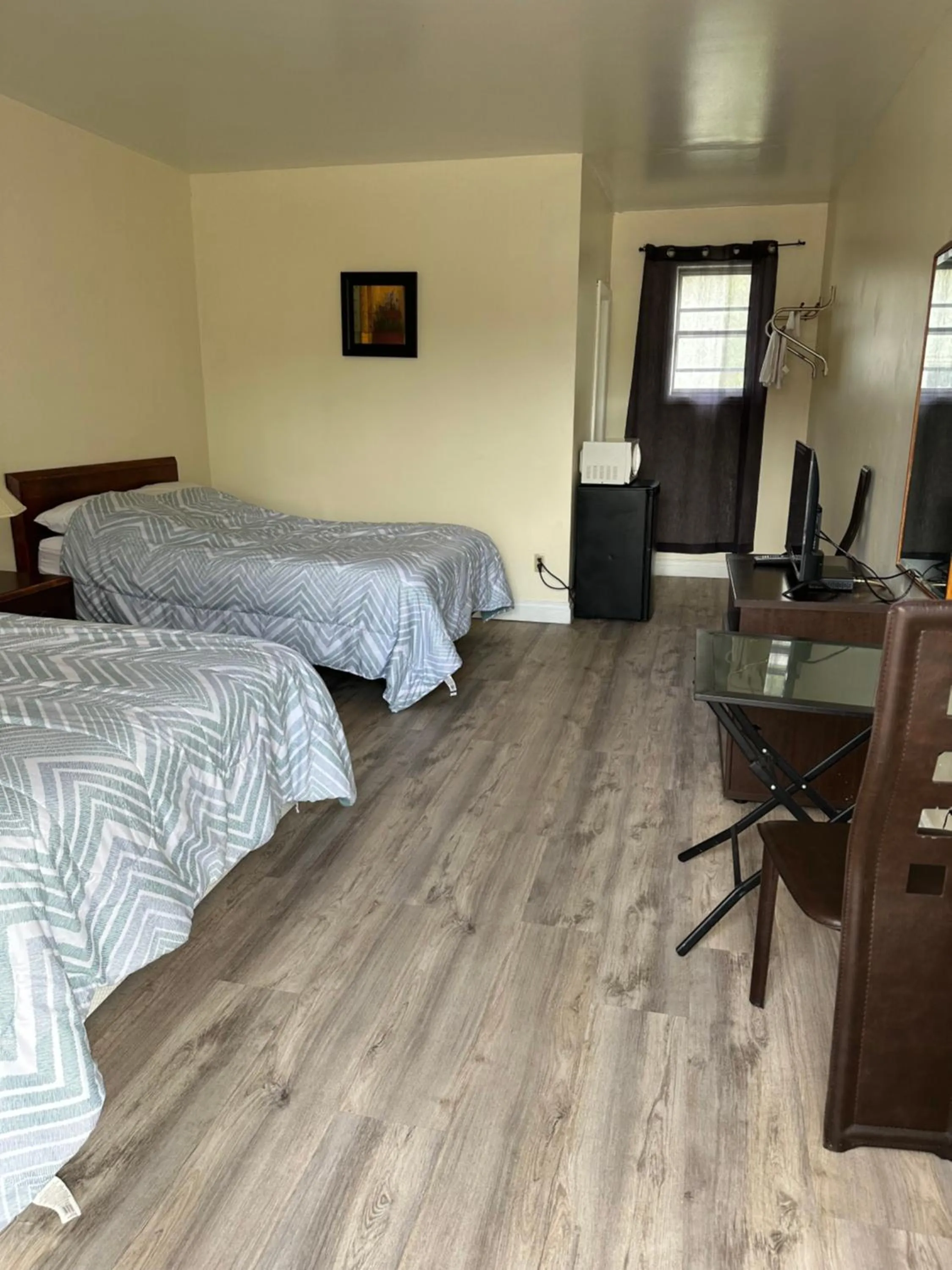 TV and multimedia, Bed in Carriage Inn Motel