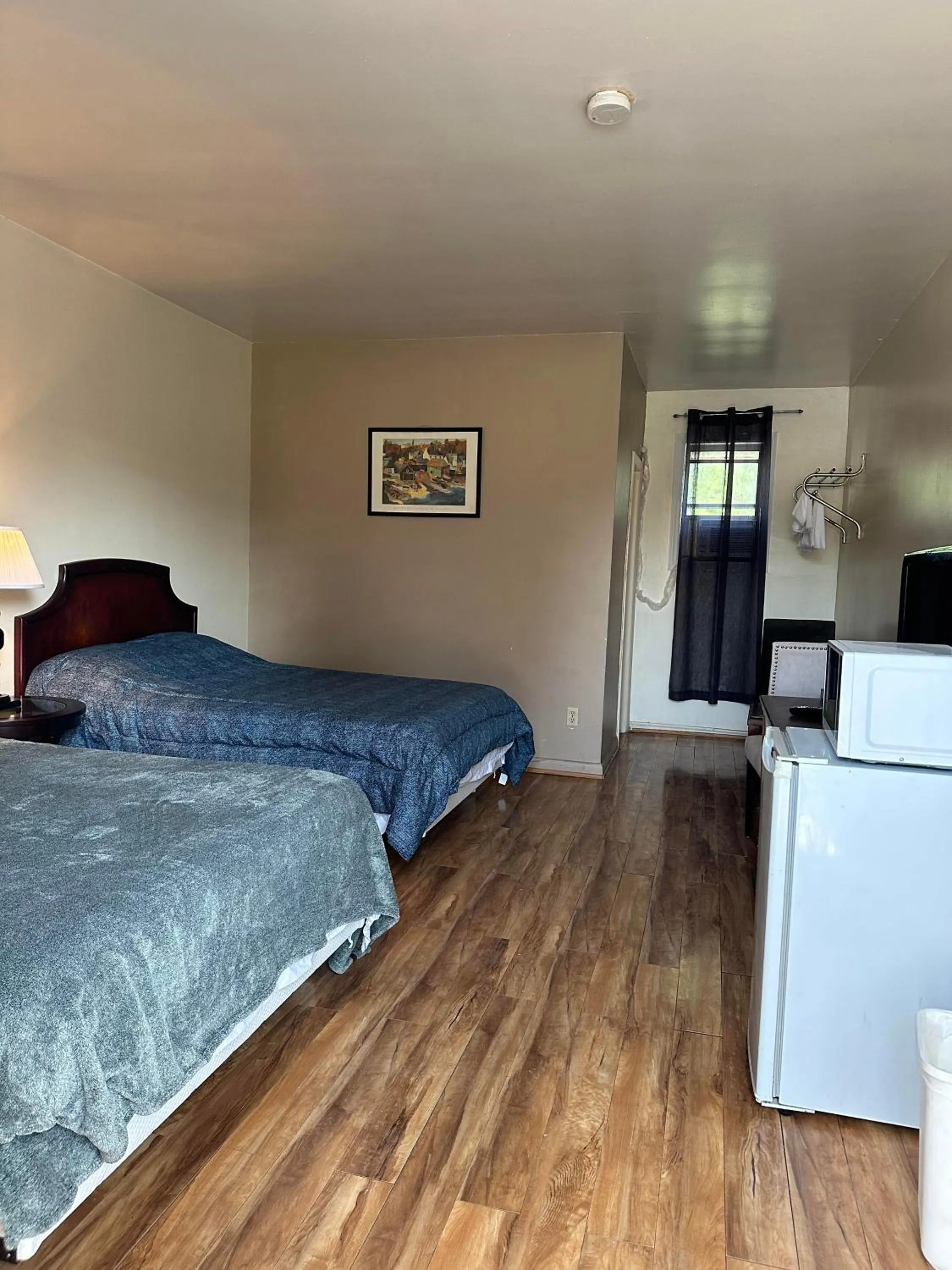 Bedroom, Bed in Carriage Inn Motel
