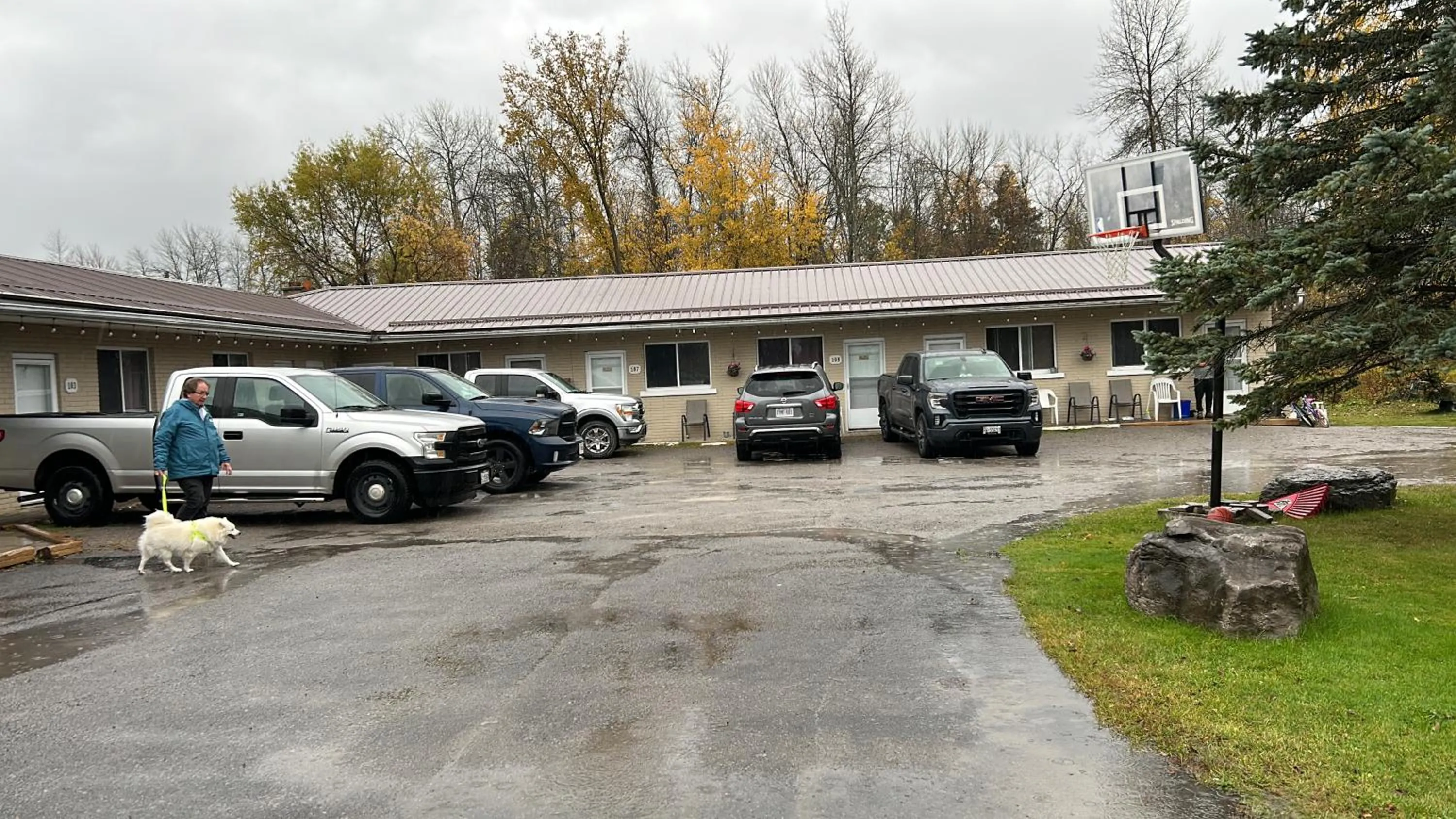 Parking in Carriage Inn Motel