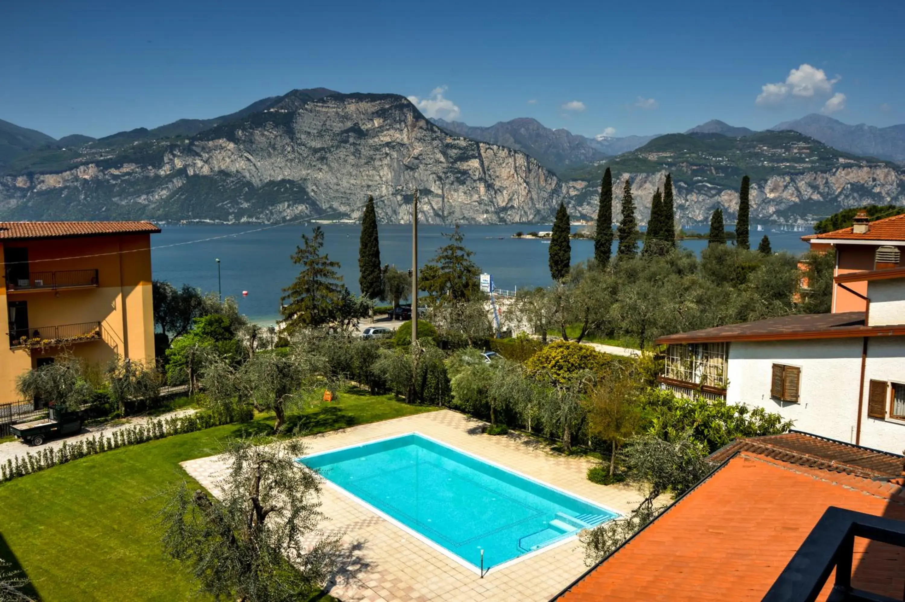Lake view, Pool View in Hotel Villa Isabella