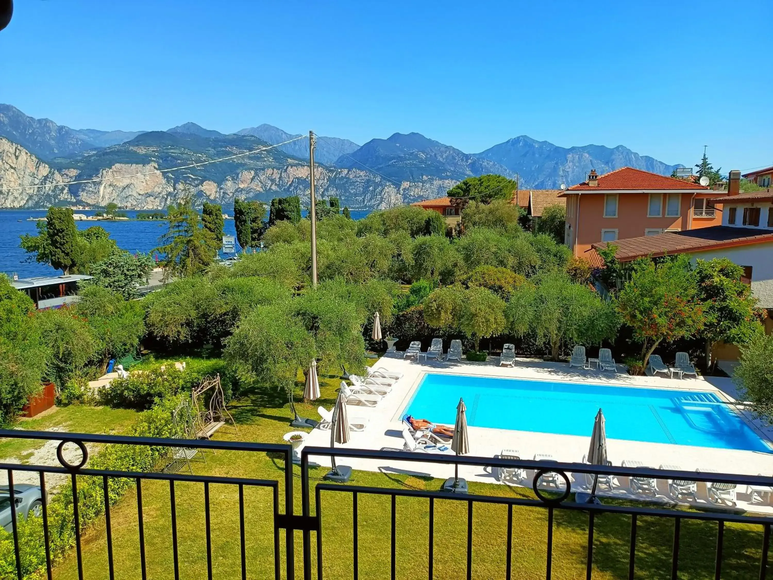 Pool View in Hotel Villa Isabella