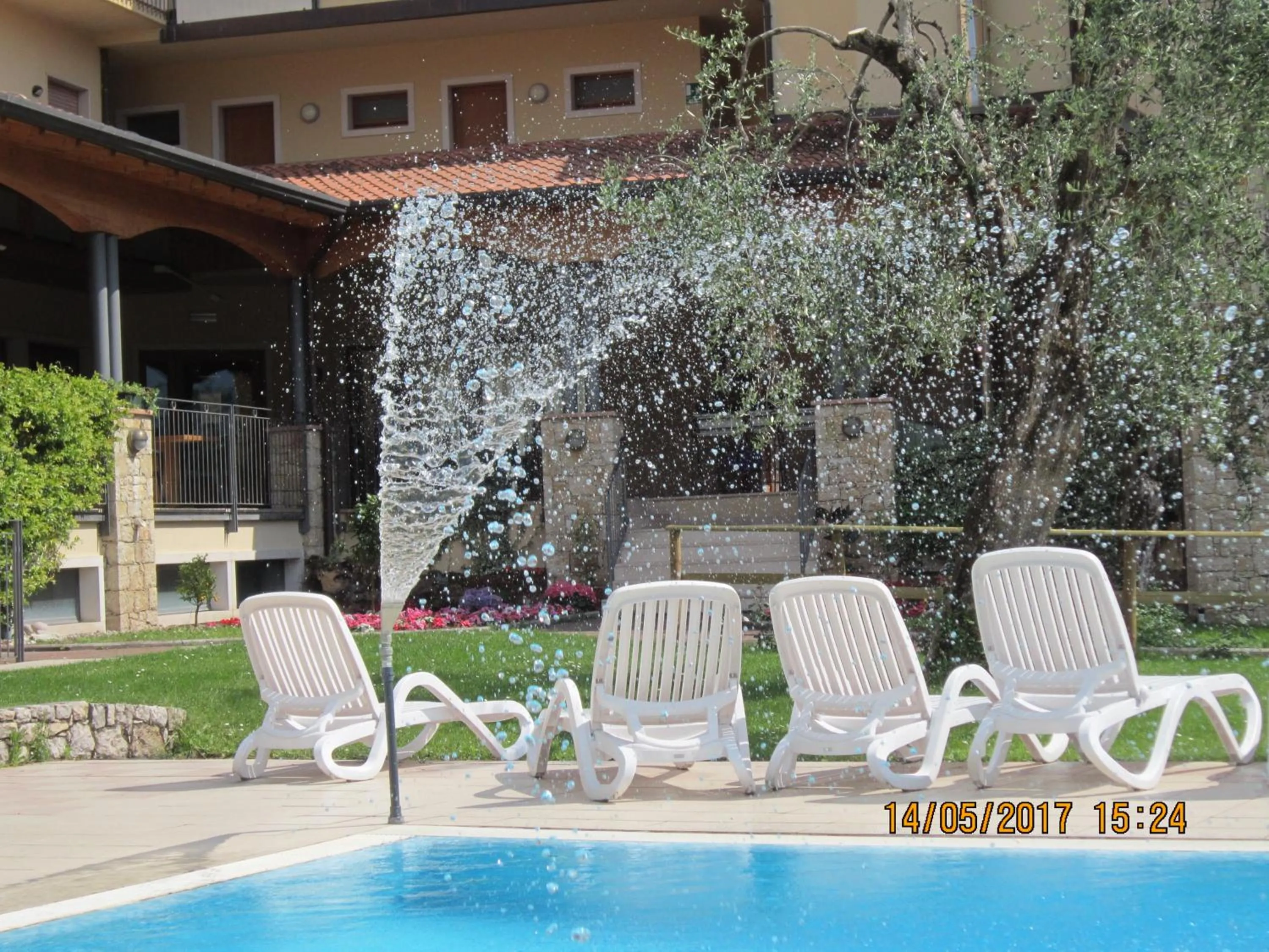 Pool view in Hotel Villa Isabella