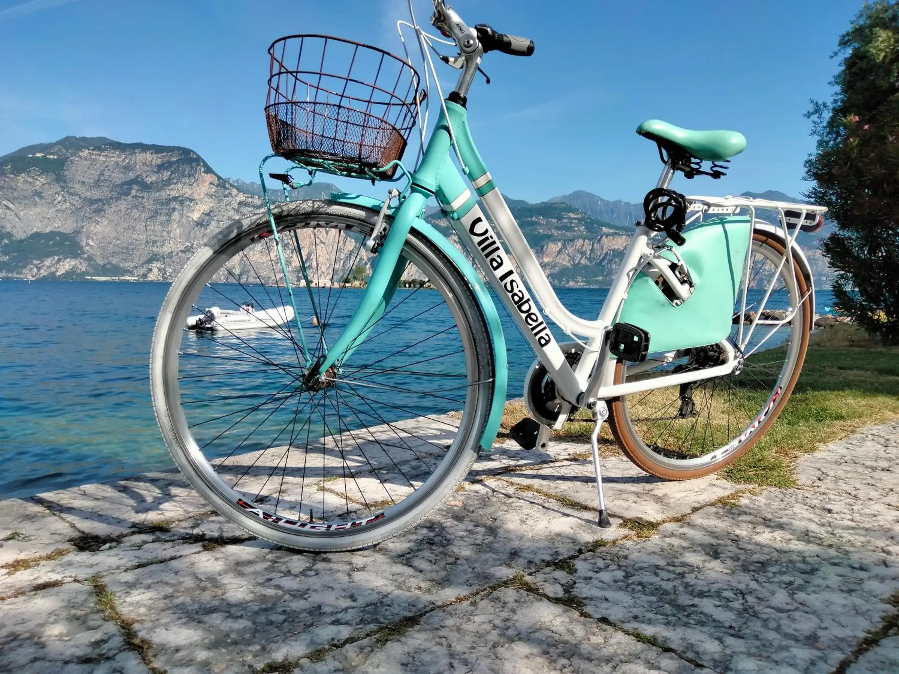 Biking in Hotel Villa Isabella