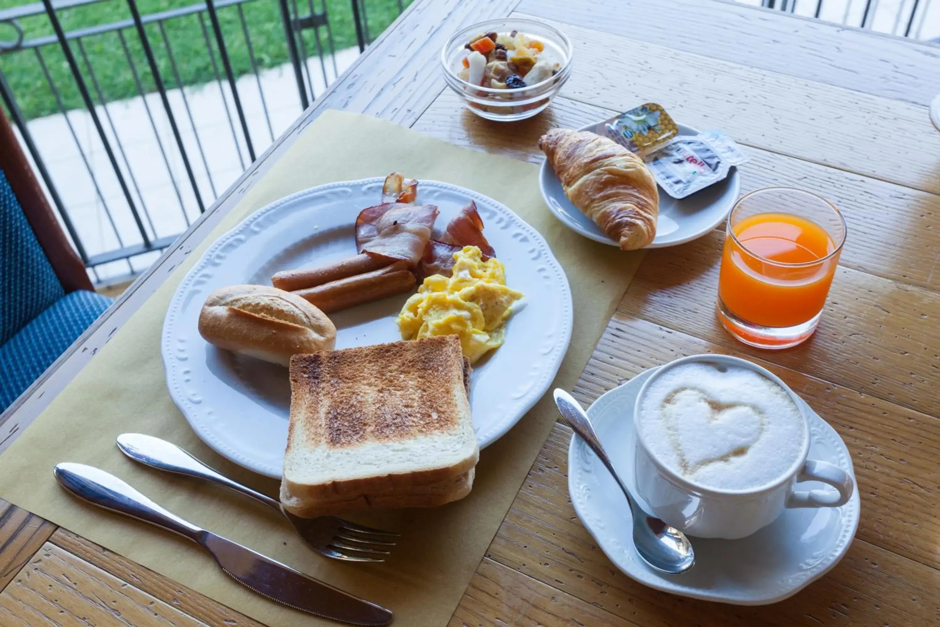 Breakfast in Hotel Villa Isabella