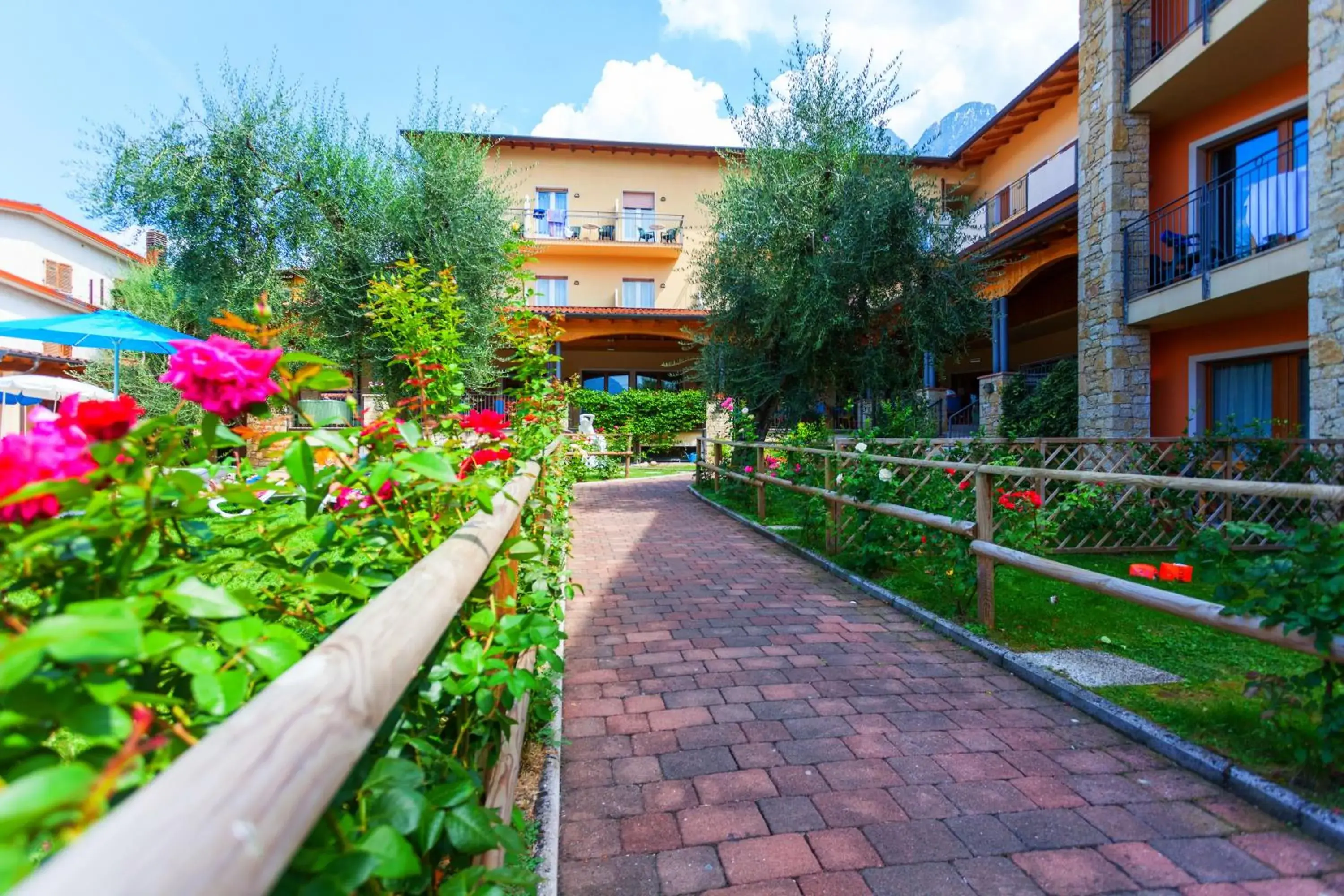 Property Building in Hotel Villa Isabella