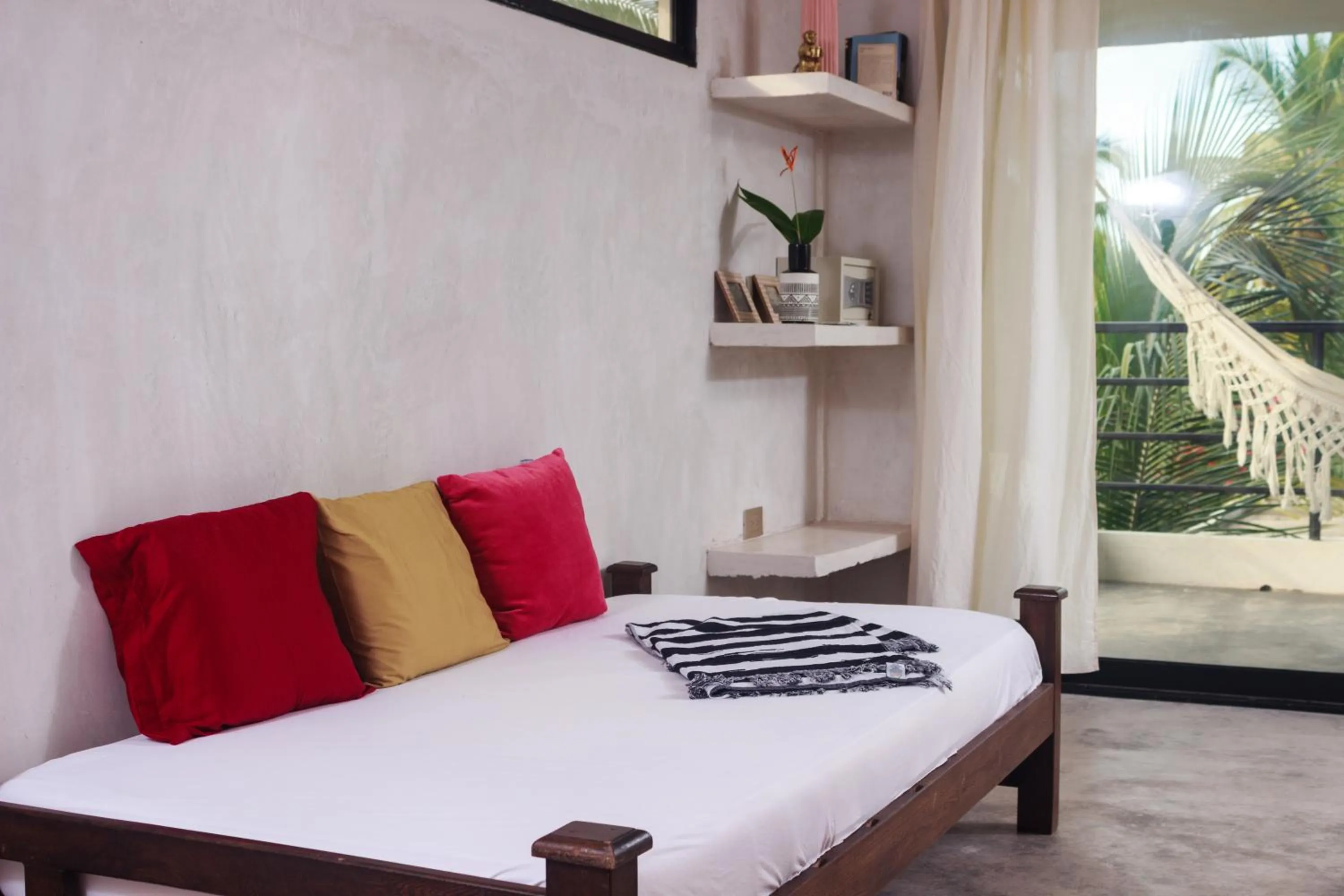 Living room, Bed in Casa Chapolin Boutique Guesthouse