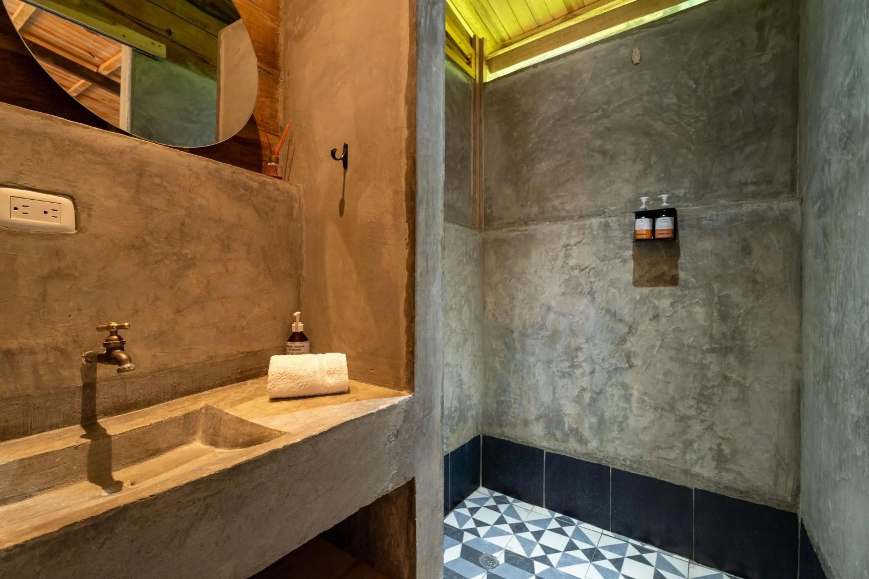 Bathroom in Casa Chapolin Boutique Guesthouse