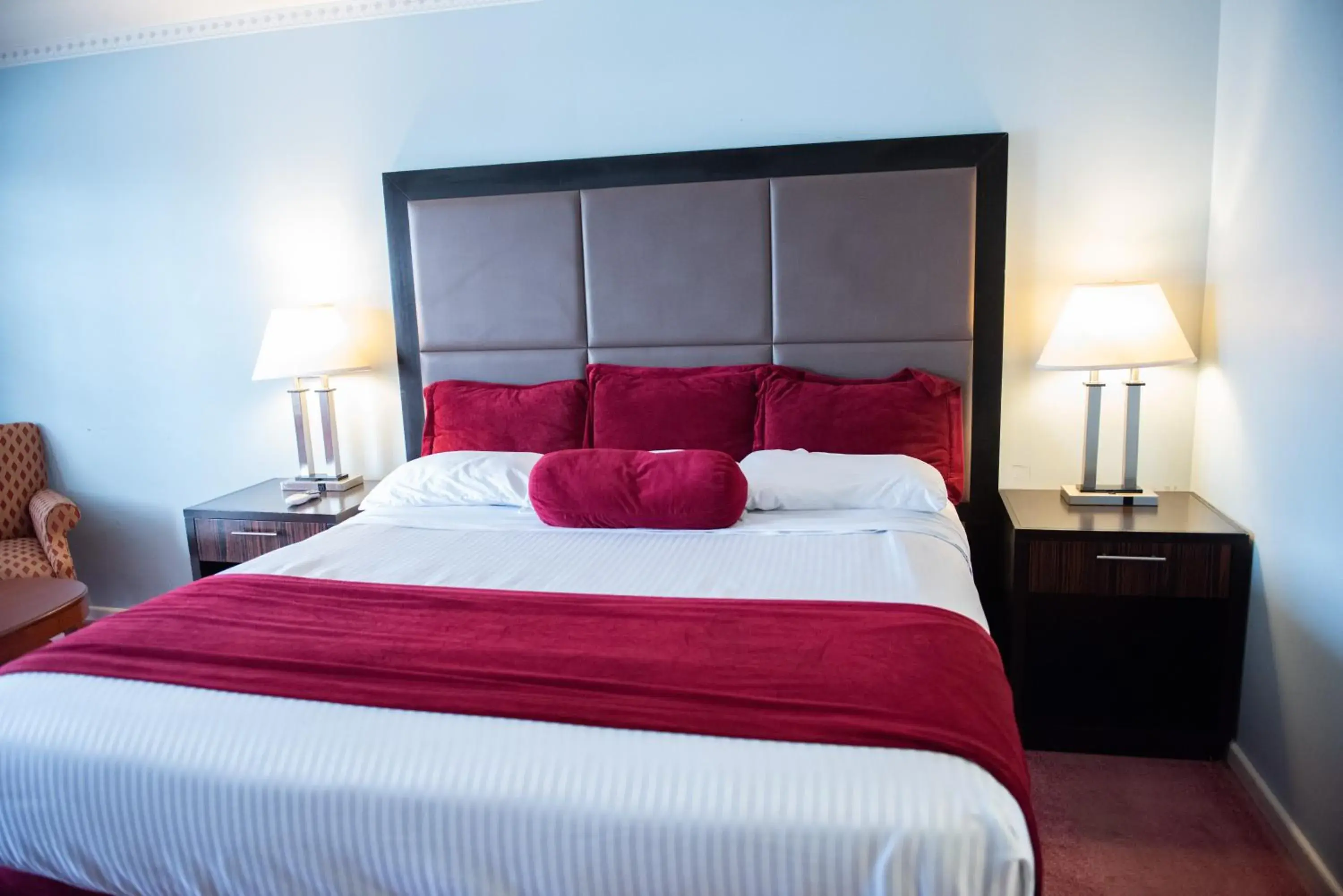 Deluxe Room in Cottonwood Inn Deluxe Room in Cottonwood Inn