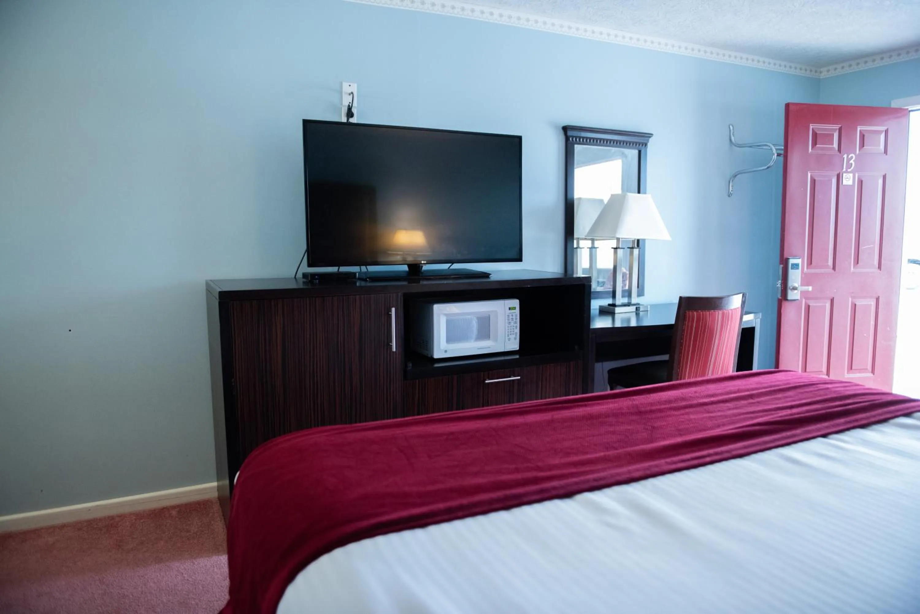 Bed in Cottonwood Inn