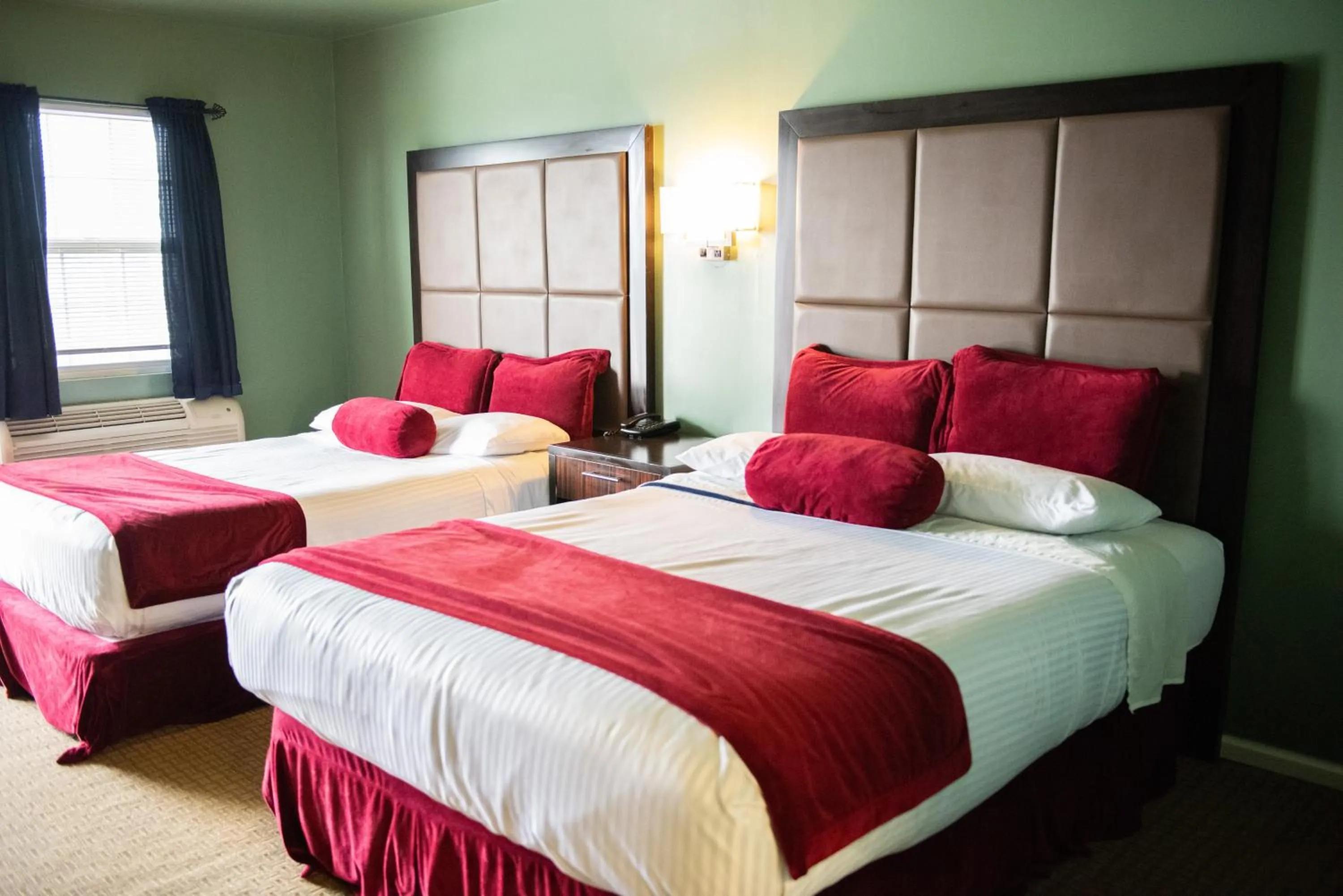 Bed in Cottonwood Inn