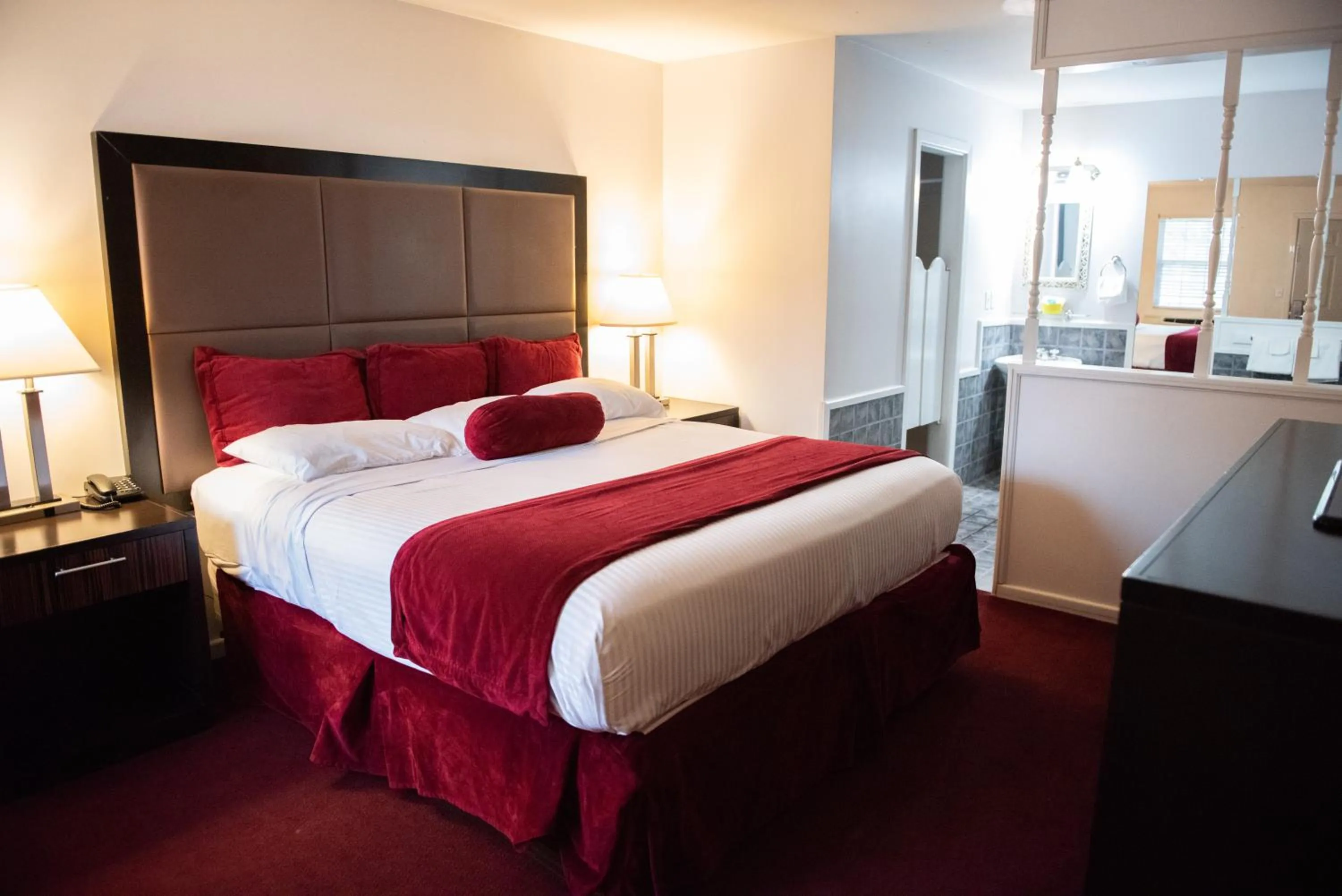 Bed in Cottonwood Inn