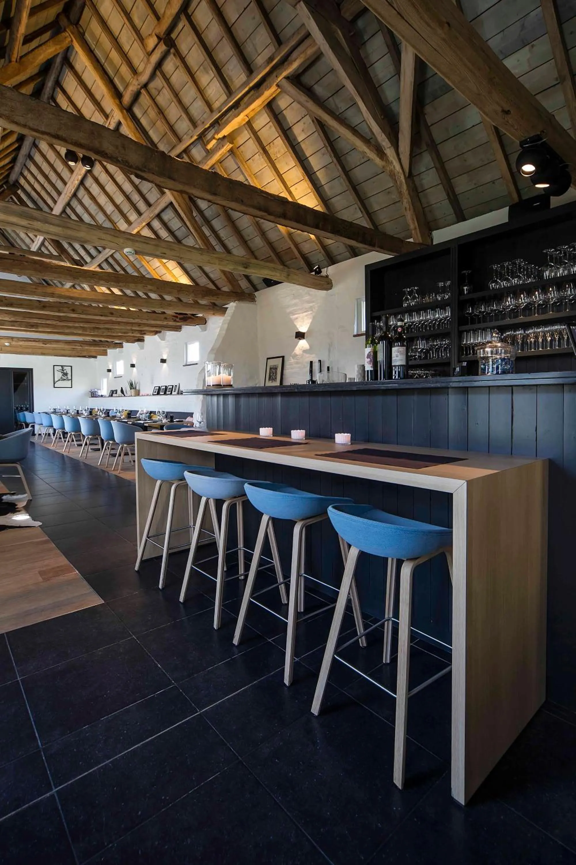 Restaurant/places to eat in Cleythil Hotel