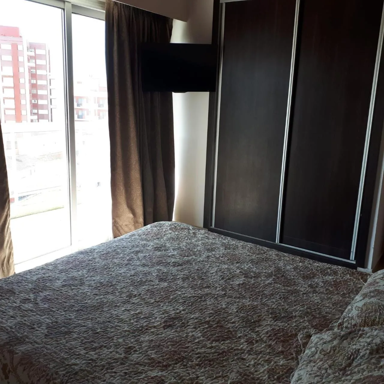 Avenida 1