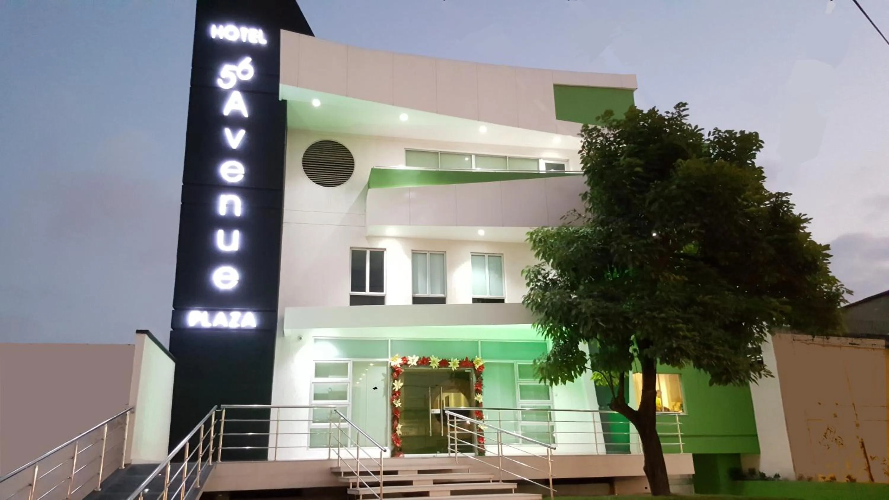 Property building in Hotel 56 Avenue Plaza