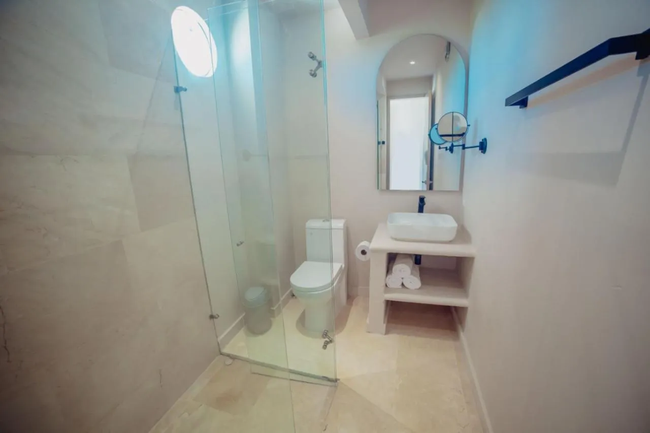 Bathroom in Loa Tolú by Bernalo Hotels