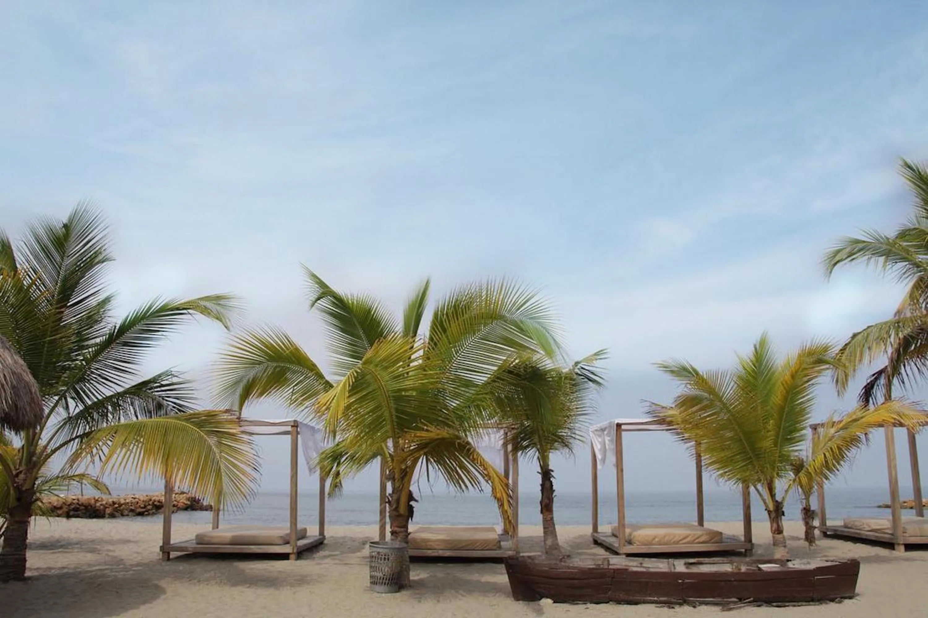 Beach in Loa Tolú by Bernalo Hotels