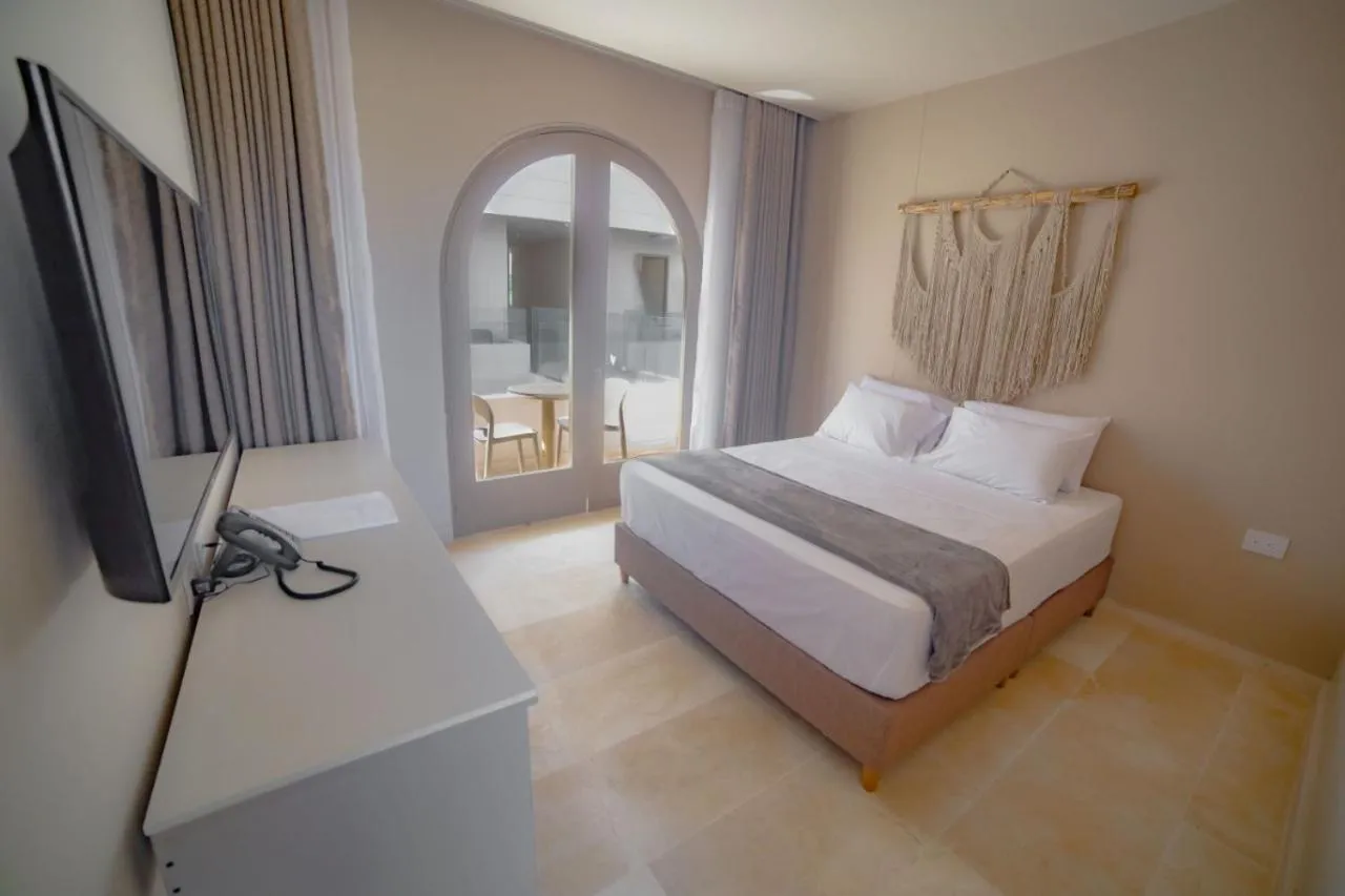 Photo of the whole room, Bed in Loa Tolú by Bernalo Hotels
