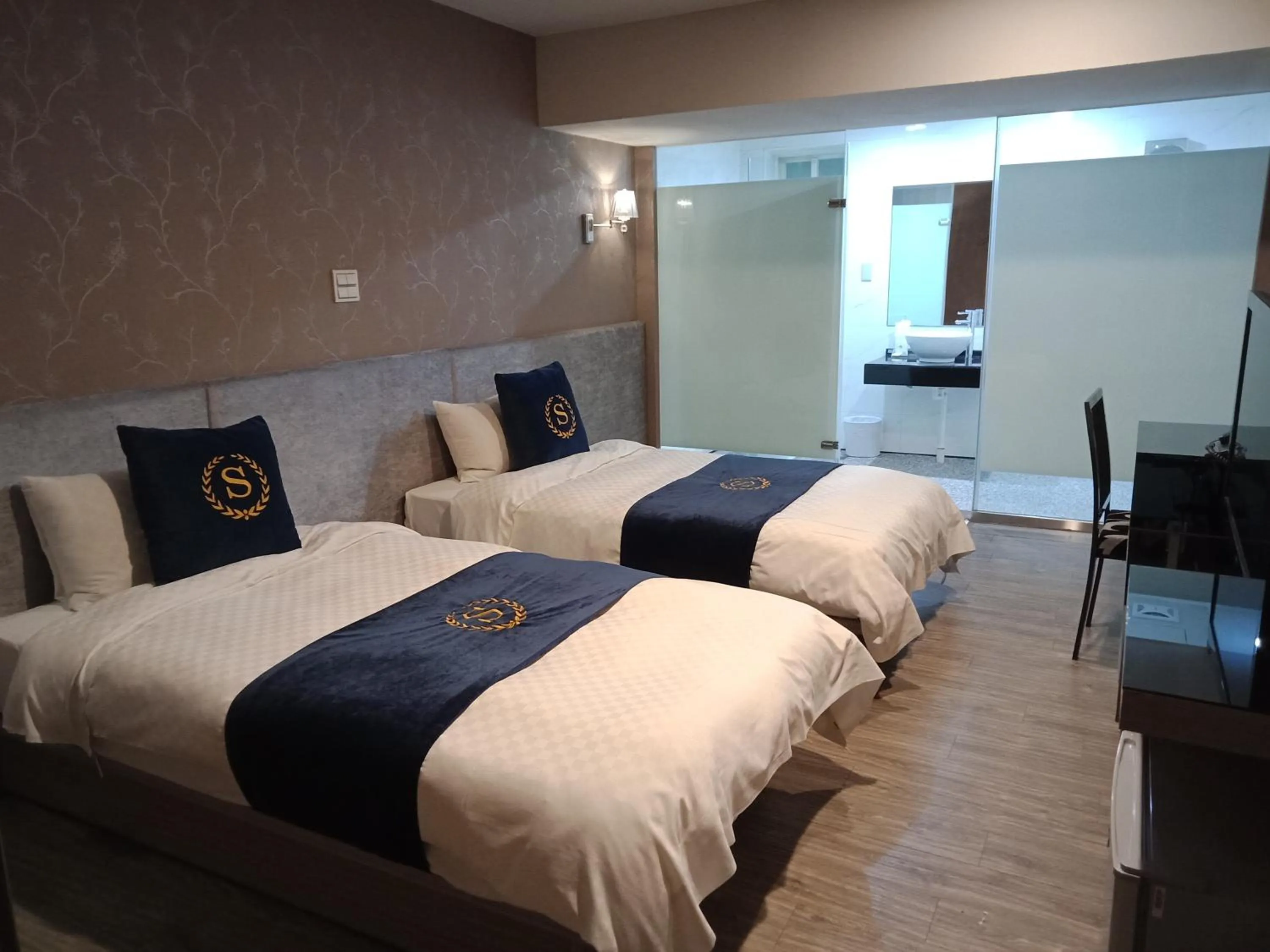 慶城商旅Urbanone Hotel