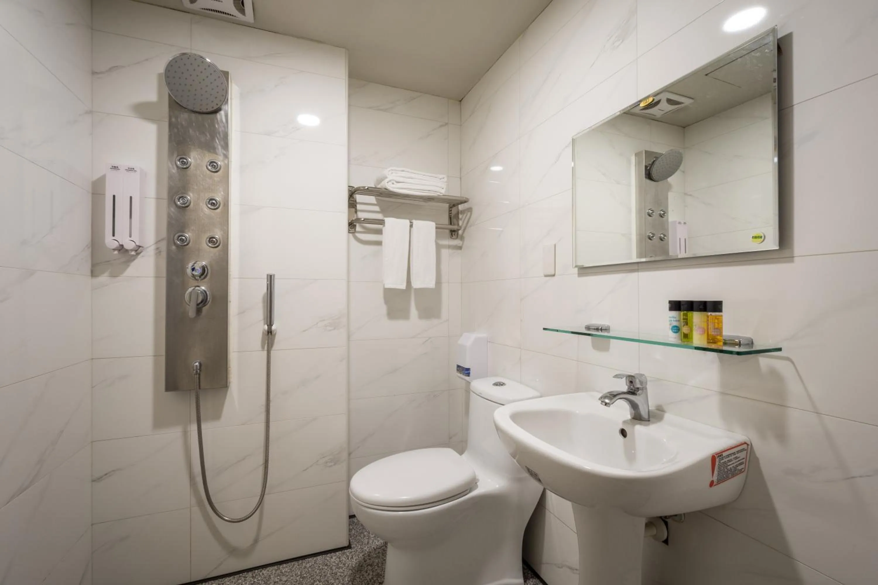 慶城商旅Urbanone Hotel