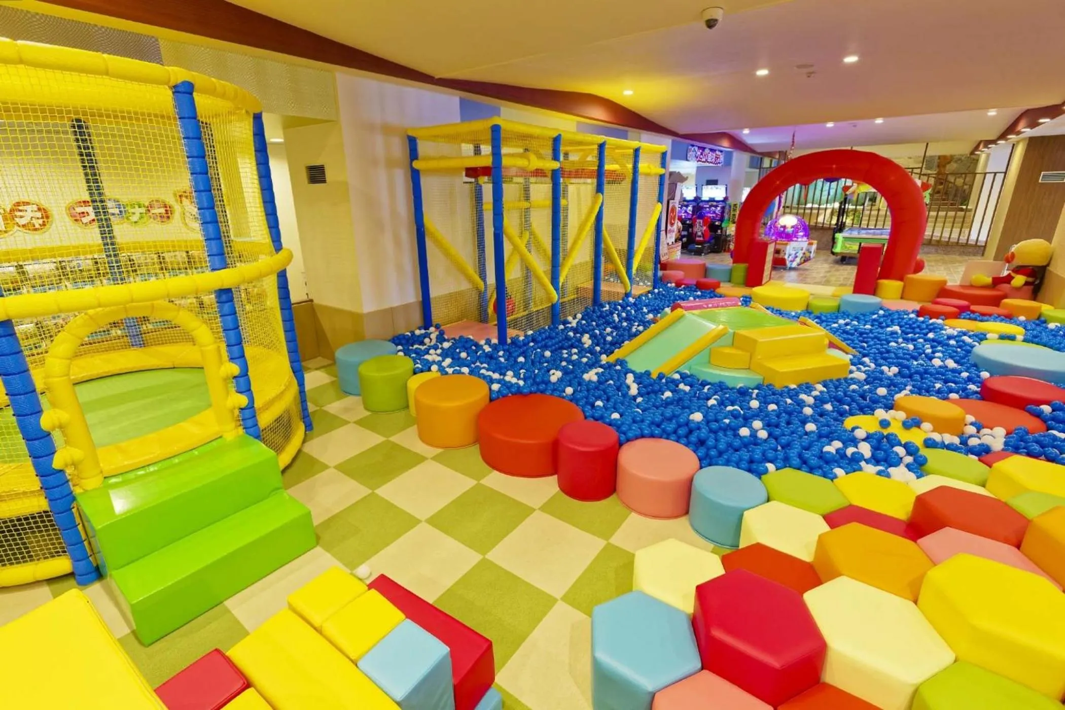 children in Ooedo Onsen Monogatari Premium Shirahama Saichoraku