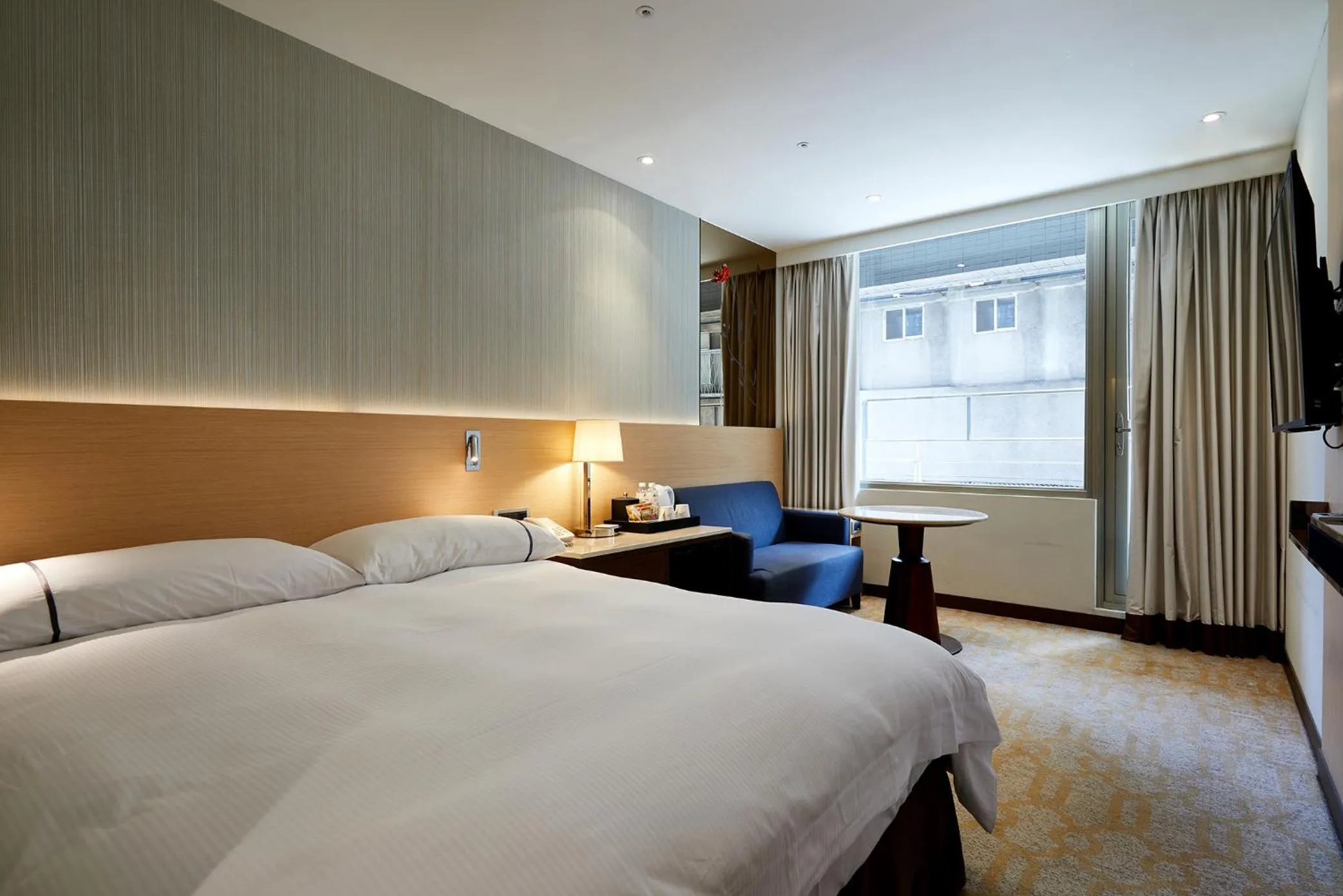 Photo of the whole room, Bed in K Hotel Tianjin