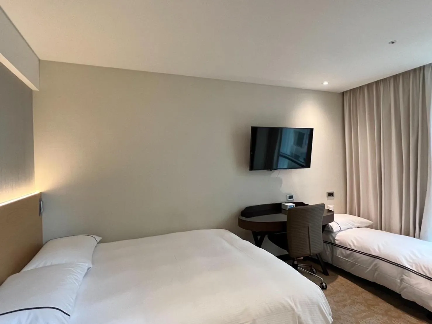 Bed in K Hotel Tianjin