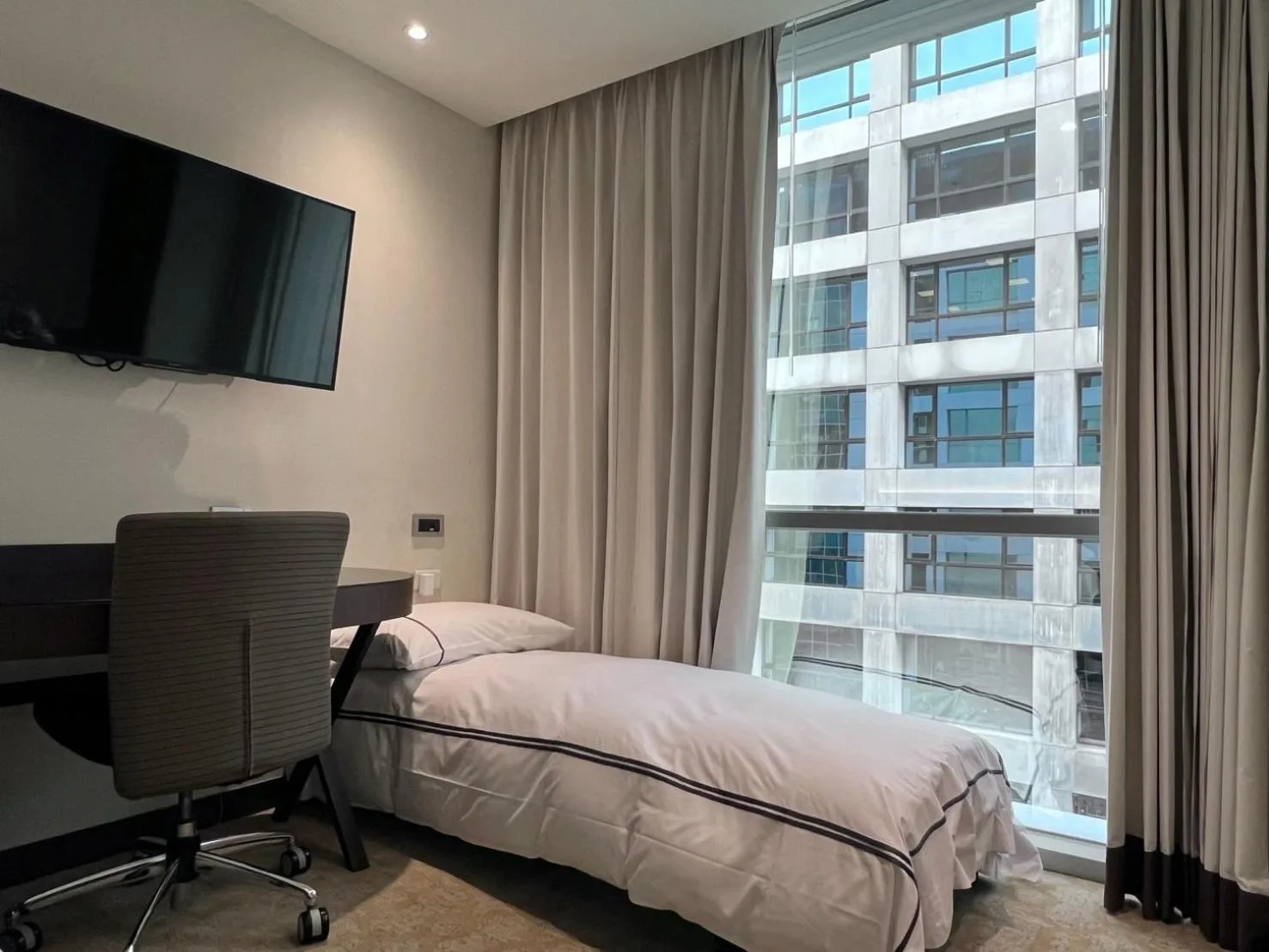 Bed in K Hotel Tianjin