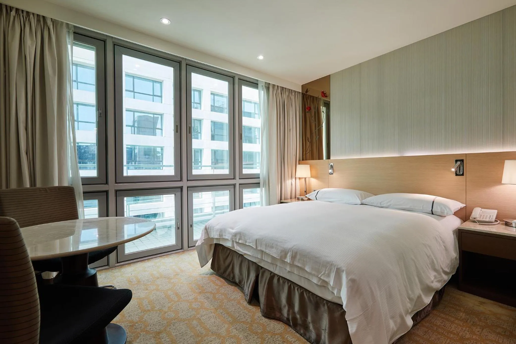 Photo of the whole room, Bed in K Hotel Tianjin