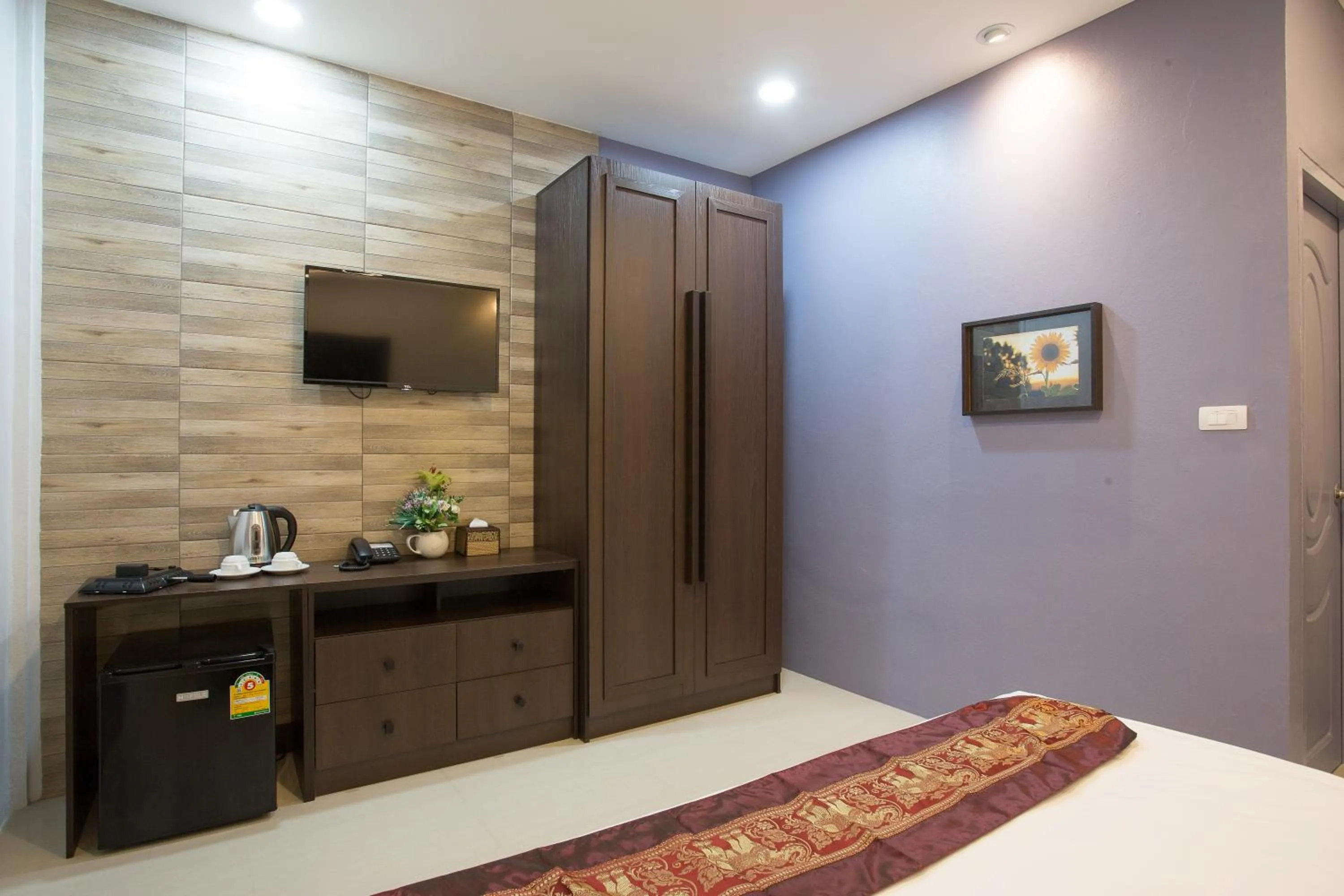 TV and multimedia, Bed in Pongsakorn Boutique Resort