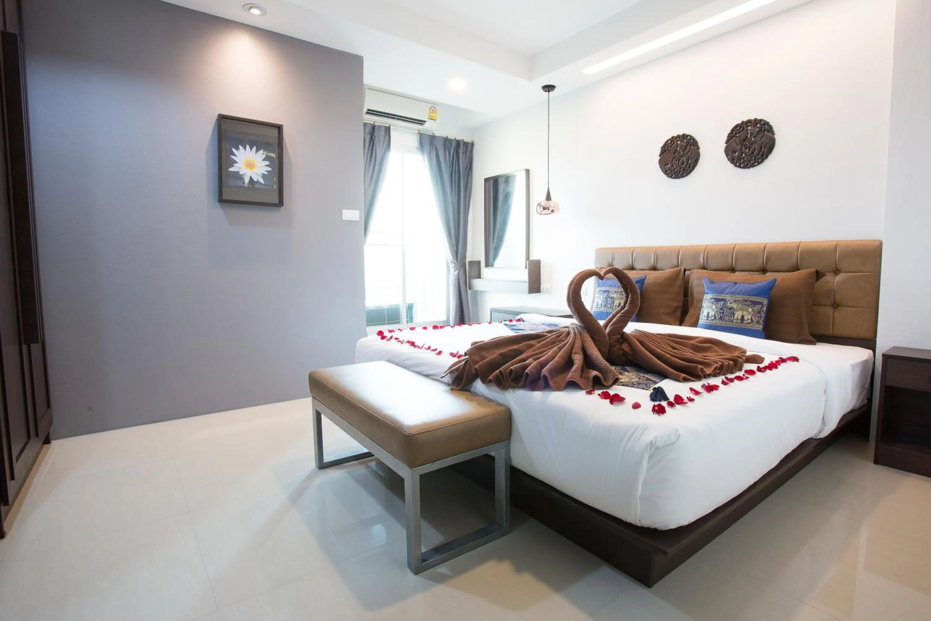 Property building, Bed in Pongsakorn Boutique Resort
