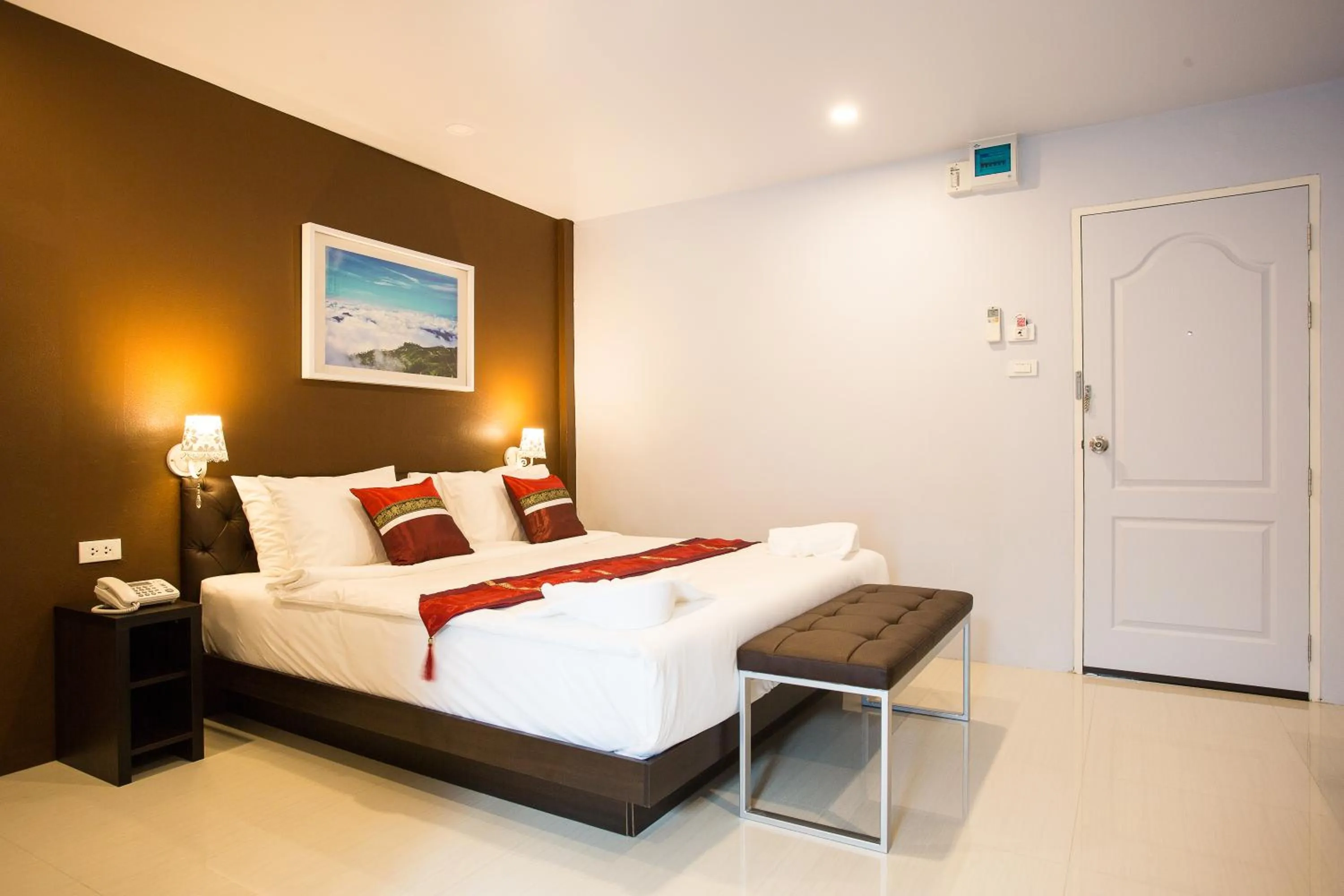 Photo of the whole room, Bed in Pongsakorn Boutique Resort