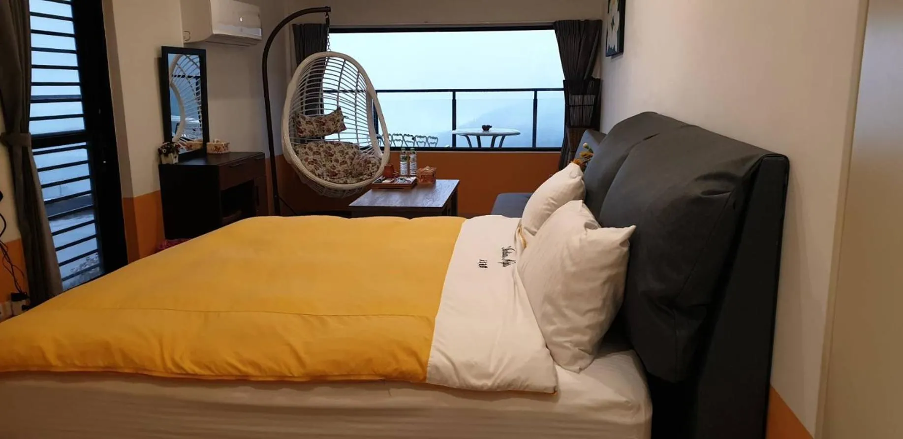 Bed in Arabian Nights in Jiufen