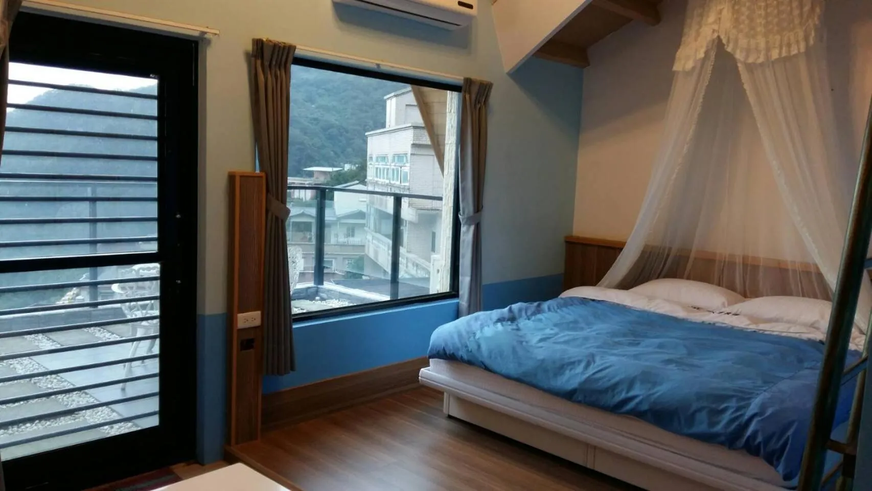 Bed in Arabian Nights in Jiufen