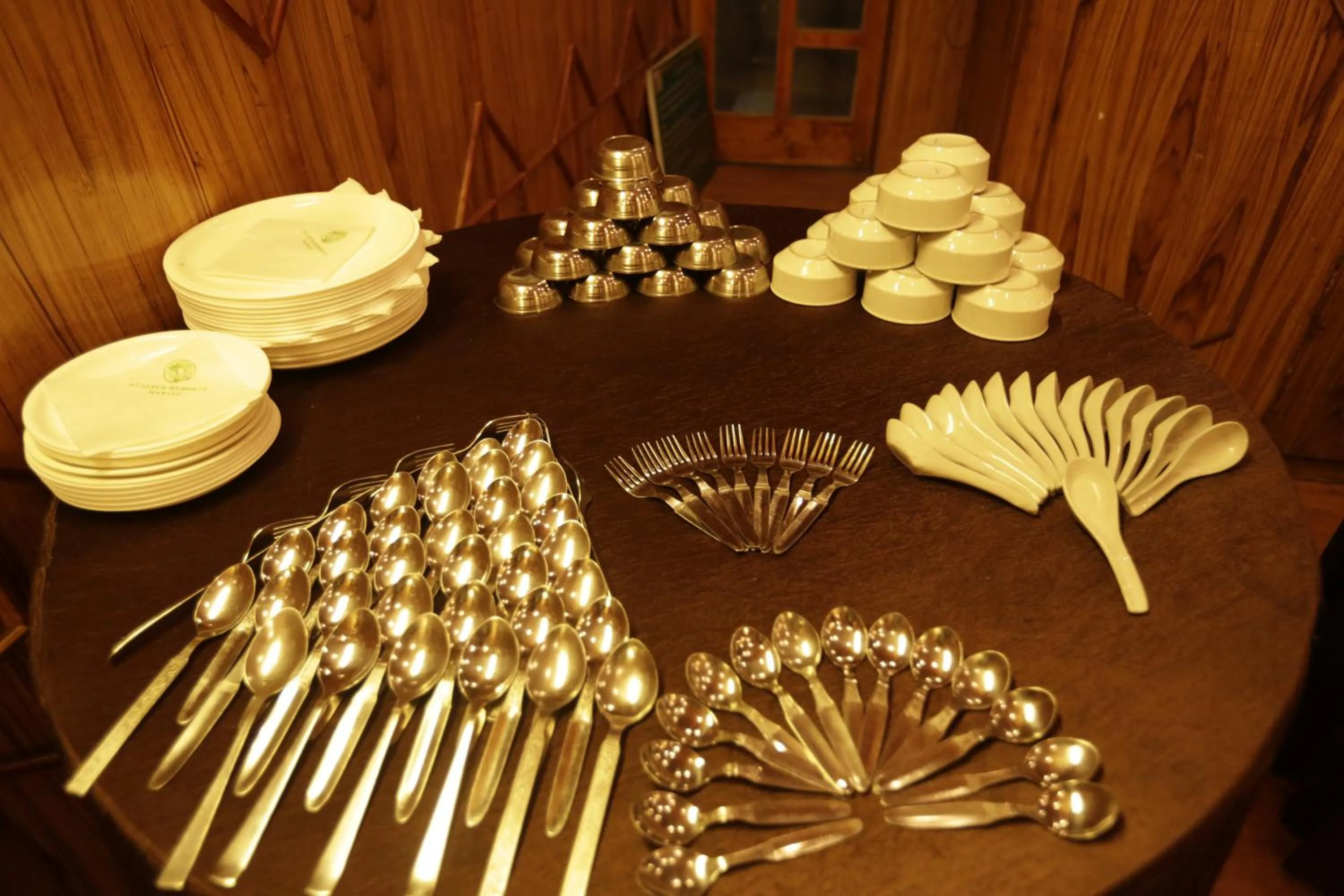 Food and drinks in Hotel Glacier Resort