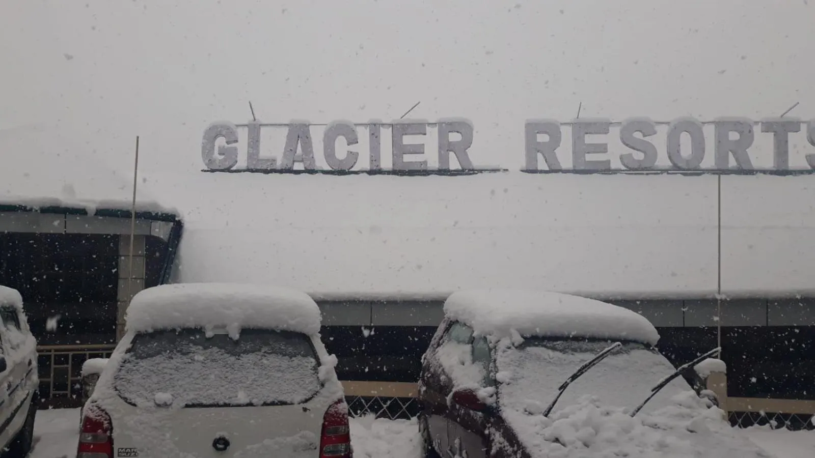 Hotel Glacier Resort