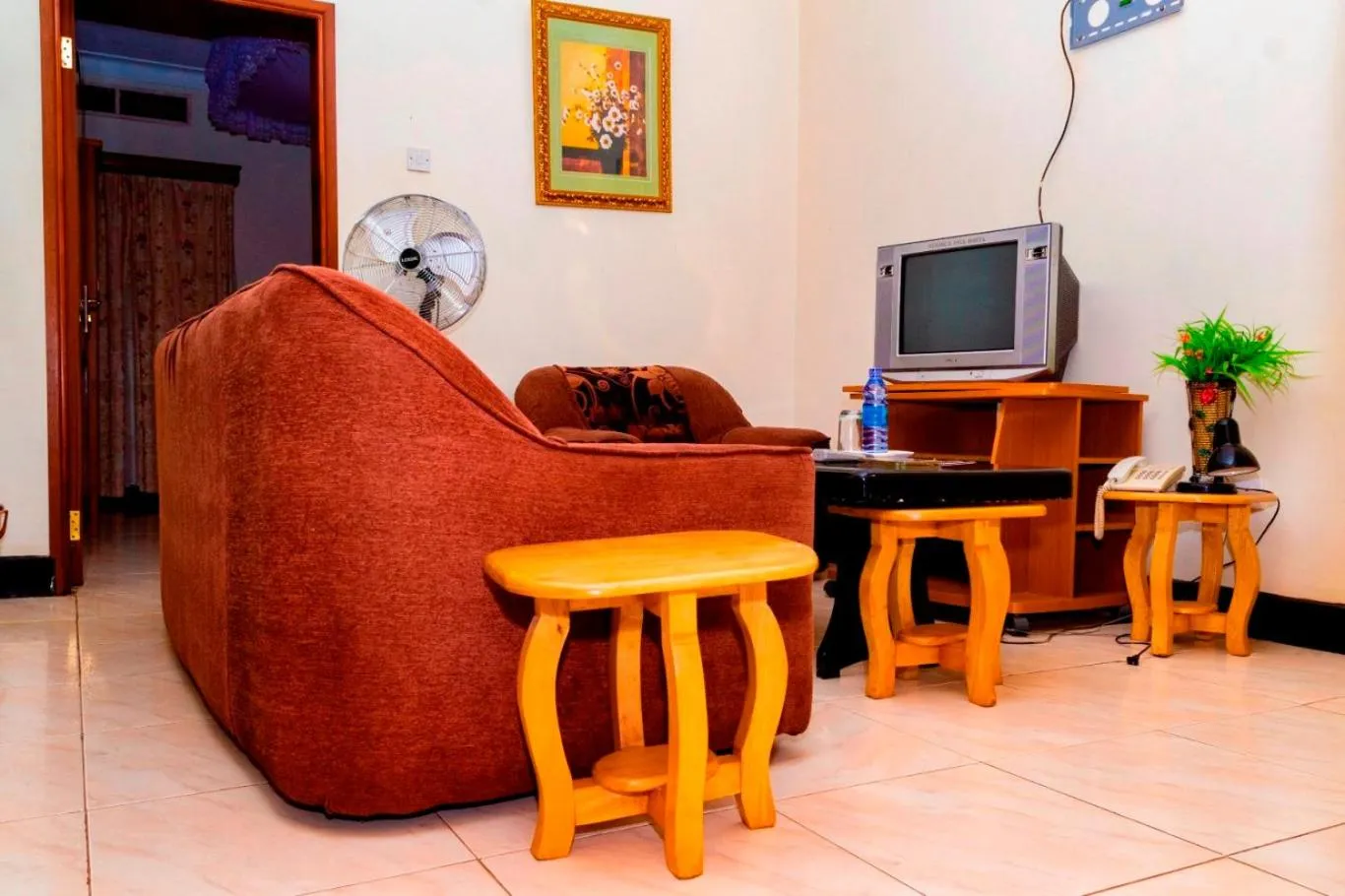 TV and multimedia in Kijungu Hill Hotel Hoima