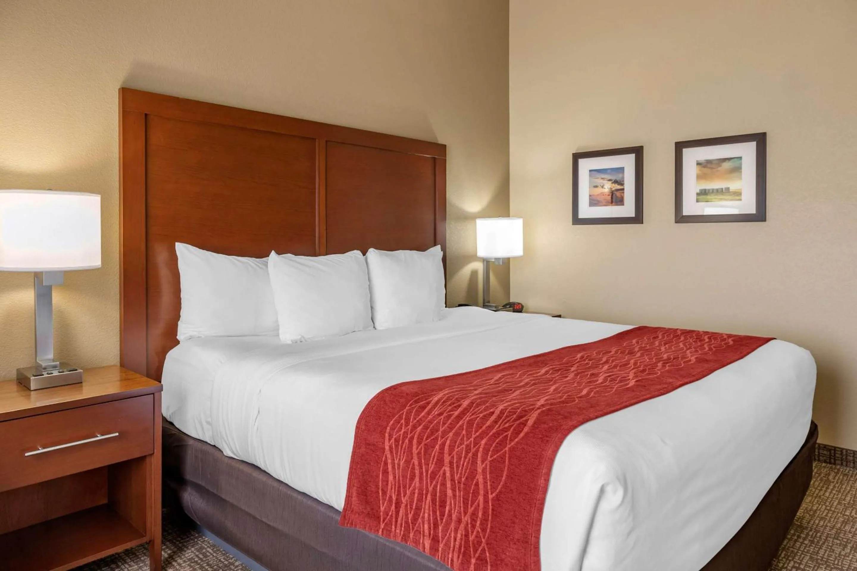 Bedroom, Bed in Comfort Inn & Suites Augusta