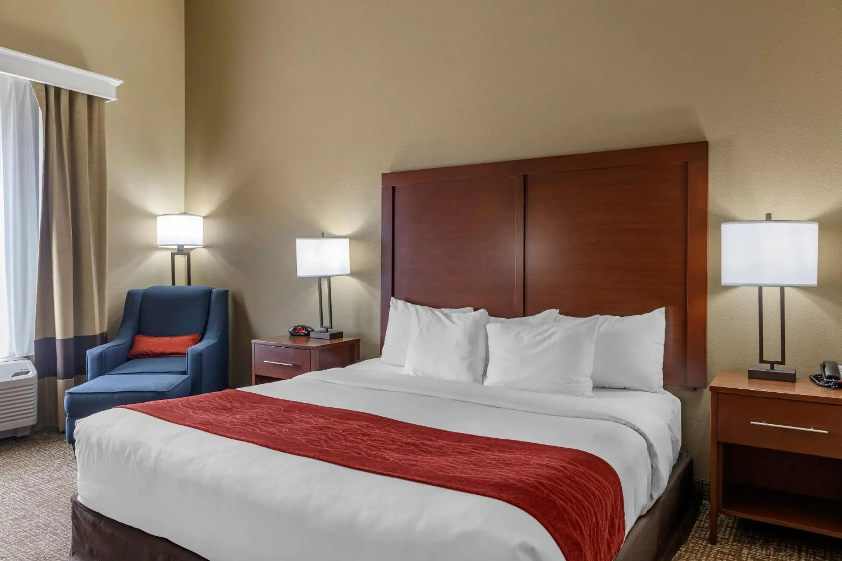 Bedroom, Bed in Comfort Inn & Suites Augusta Bedroom, Bed in Comfort Inn & Suites Augusta