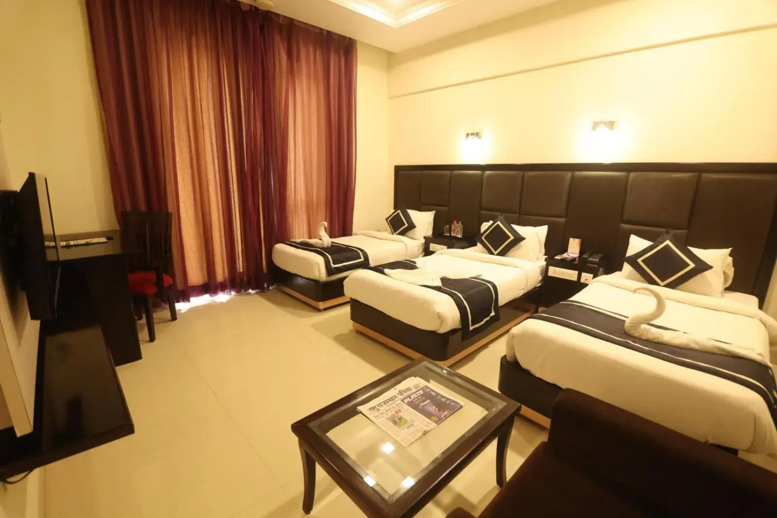 Photo of the whole room, Bed in Chandra Grand Photo of the whole room, Bed in Chandra Grand