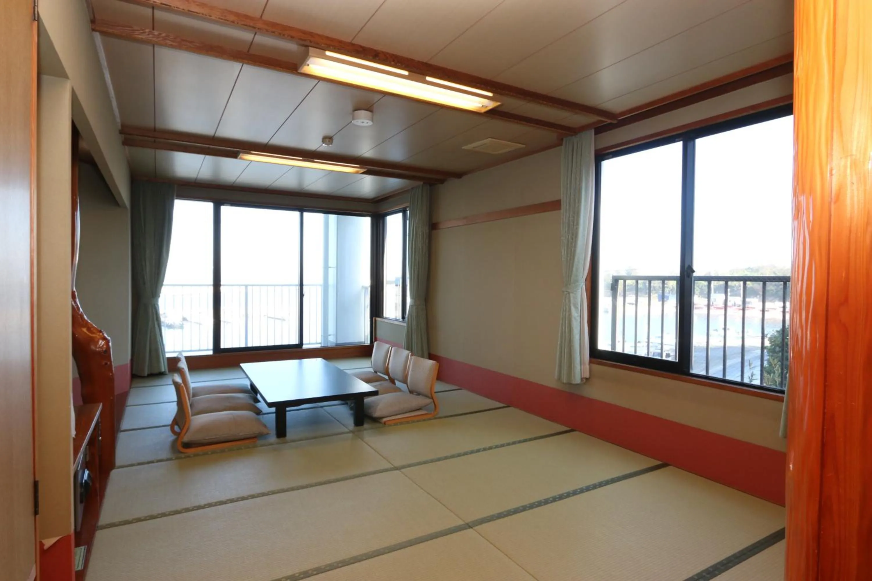Photo of the whole room in Hotel Seikaisou