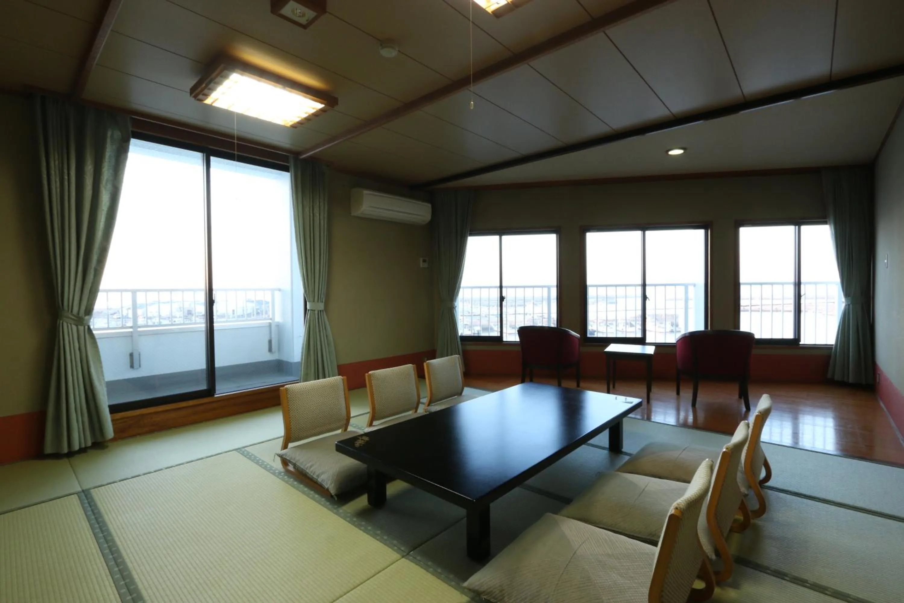 Photo of the whole room in Hotel Seikaisou
