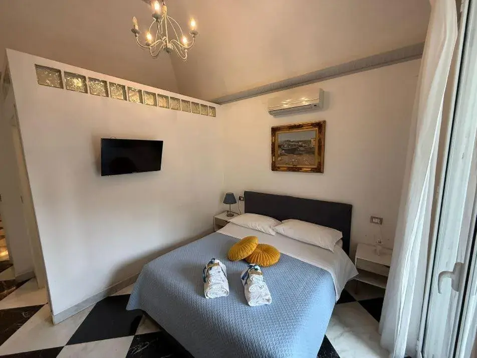 Double Room with Private Bathroom in Dimora Dell'Opera Double Room with Private Bathroom in Dimora Dell'Opera