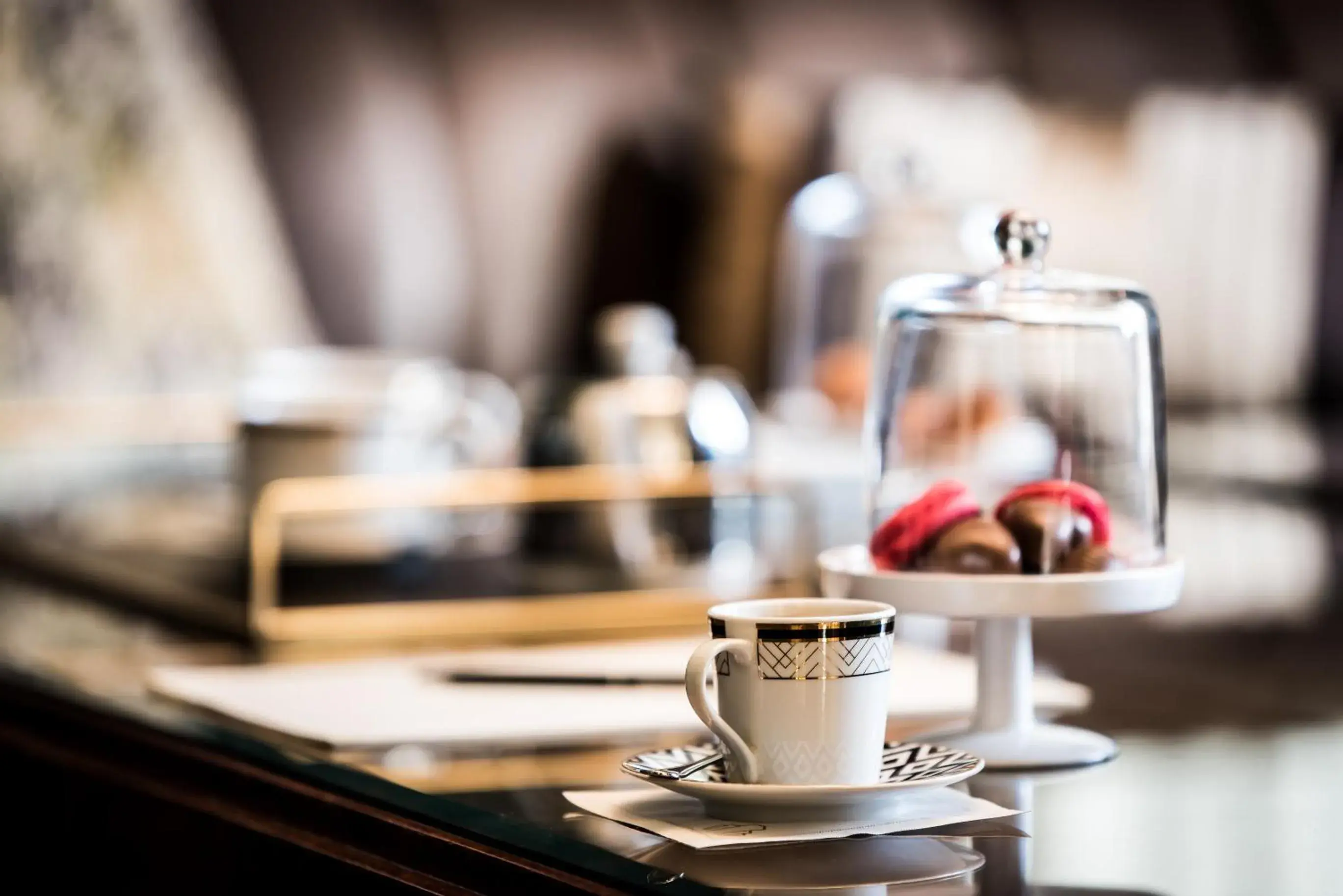 Coffee/tea facilities in Le Casablanca Hotel