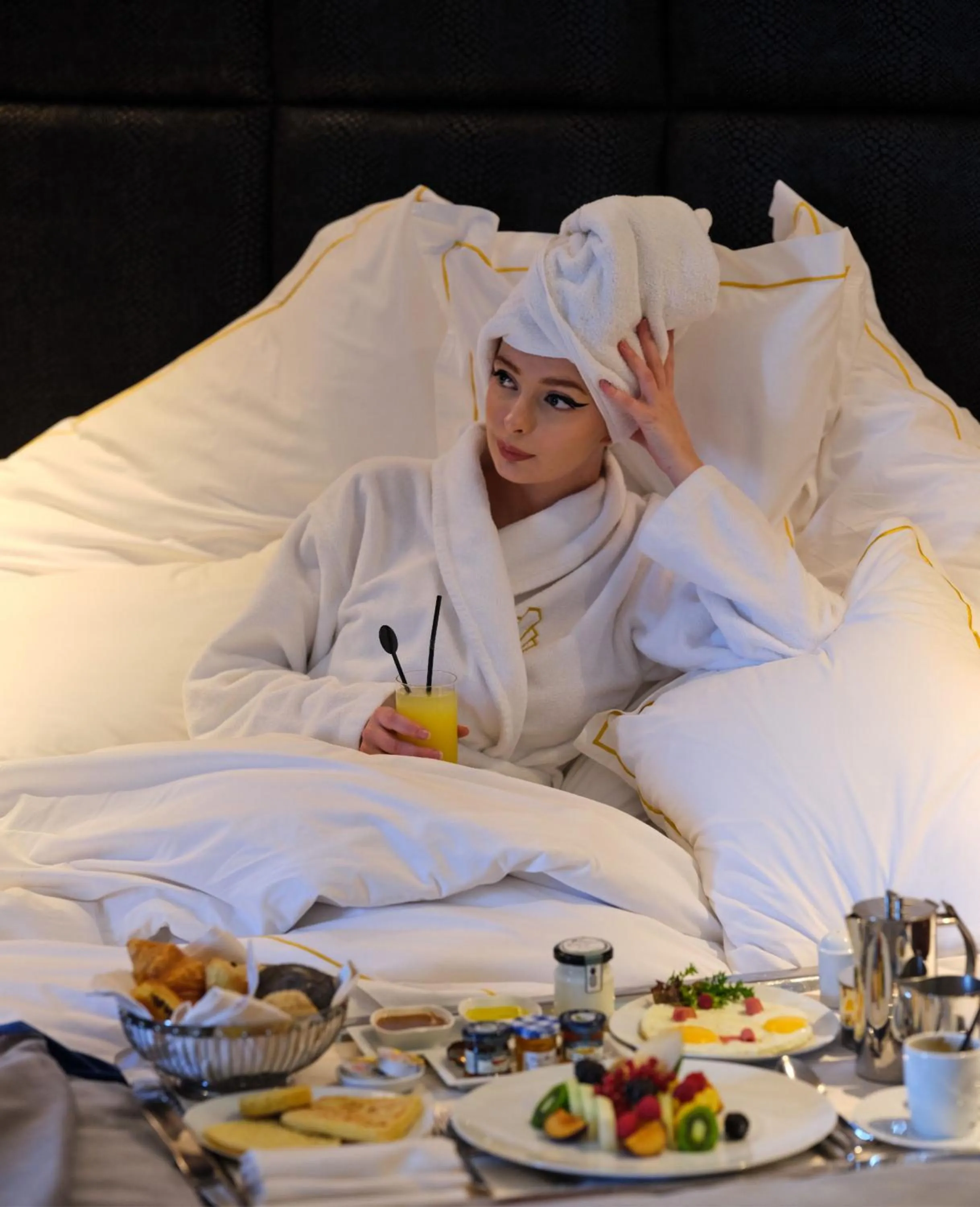 People, Bed in Le Casablanca Hotel