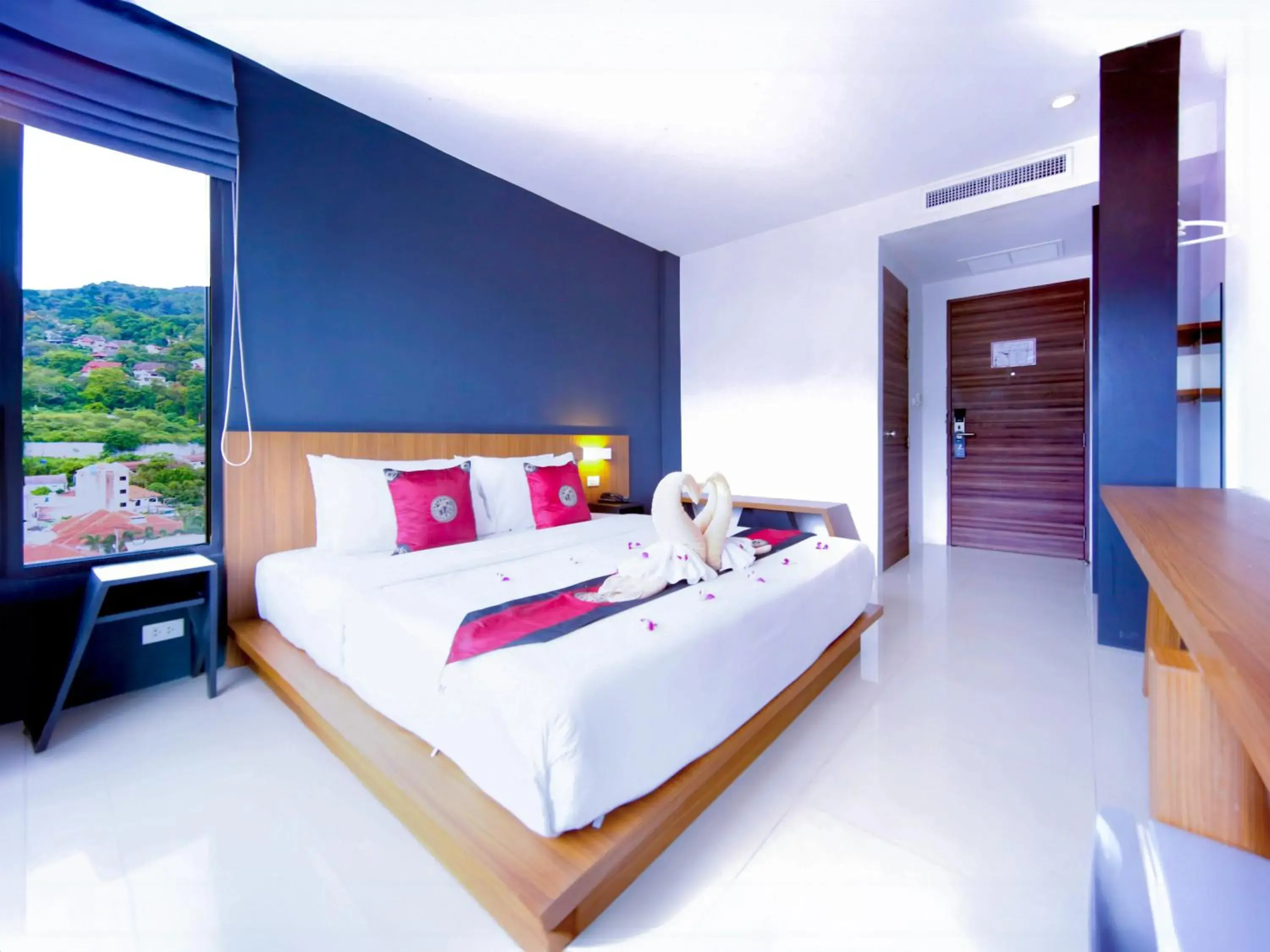 Bed in Phoenix Grand Patong Bed in Phoenix Grand Patong