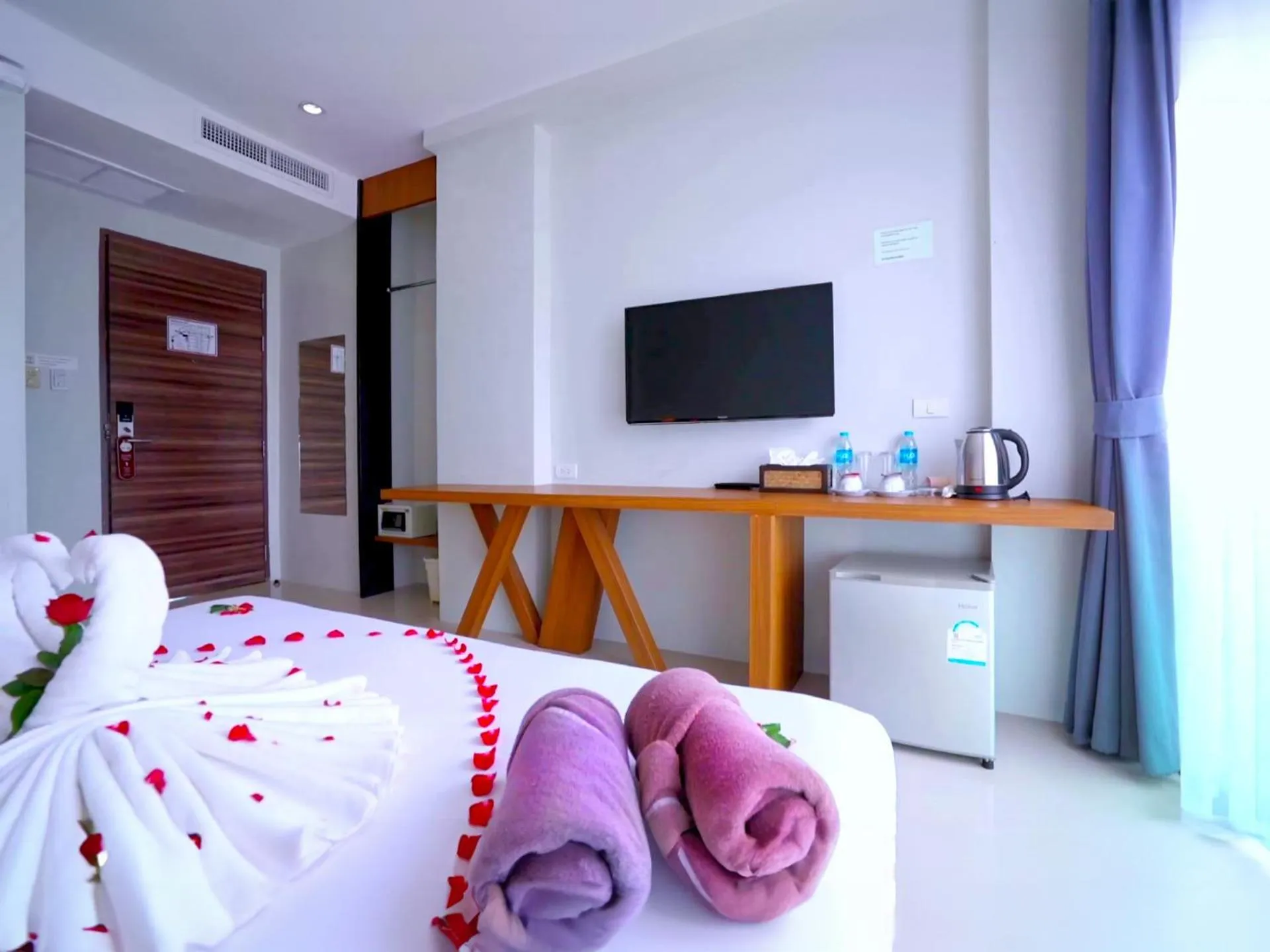 TV and multimedia, Bed in Phoenix Grand Patong