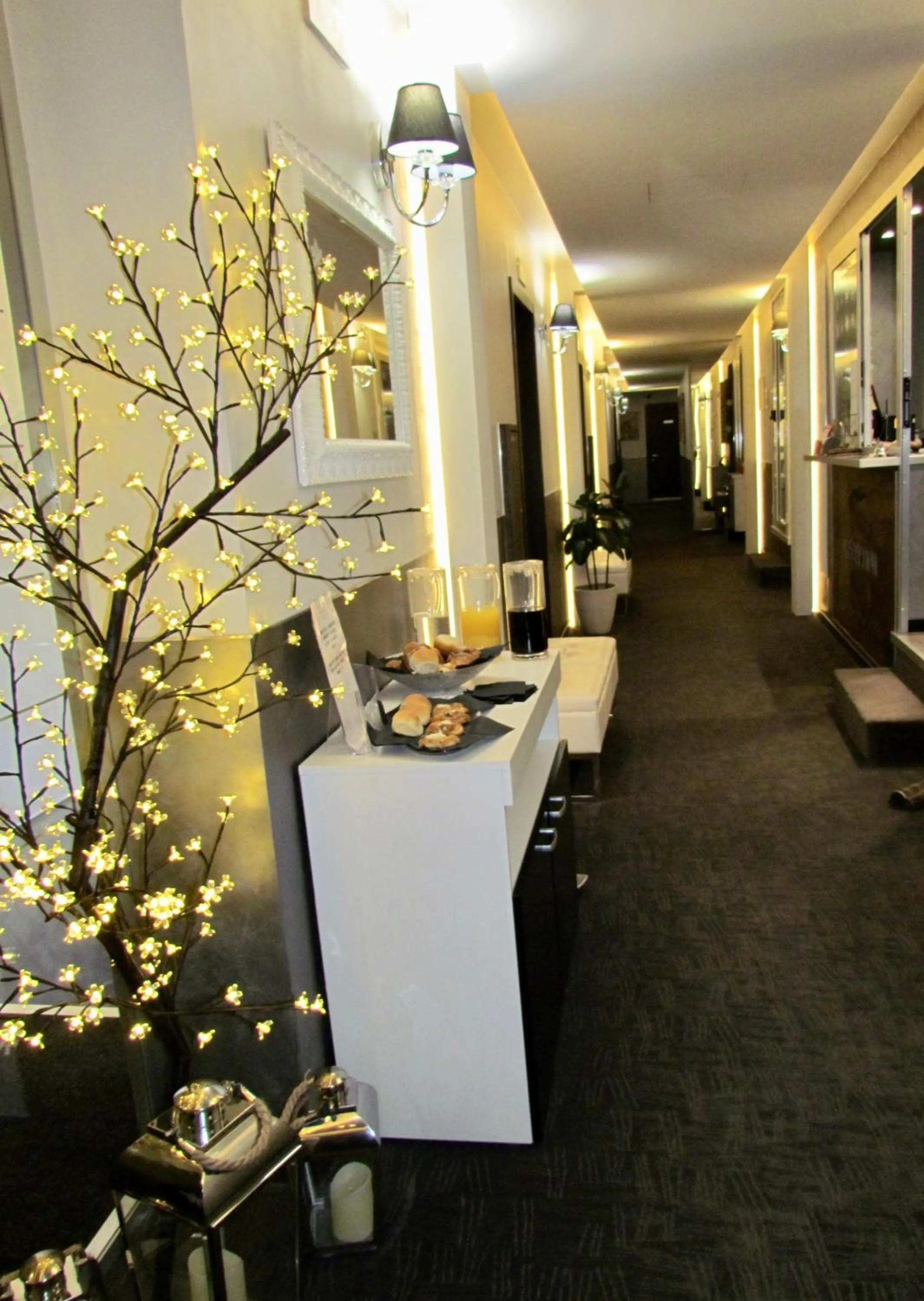 Lobby or reception in Brunelleschi Holidays Hostel