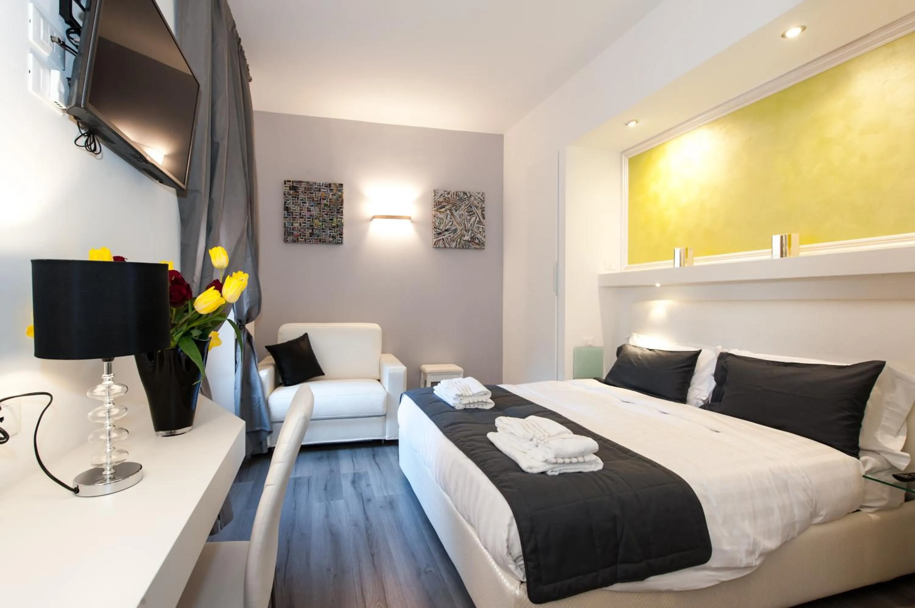 Photo of the whole room, Bed in Brunelleschi Holidays Hostel