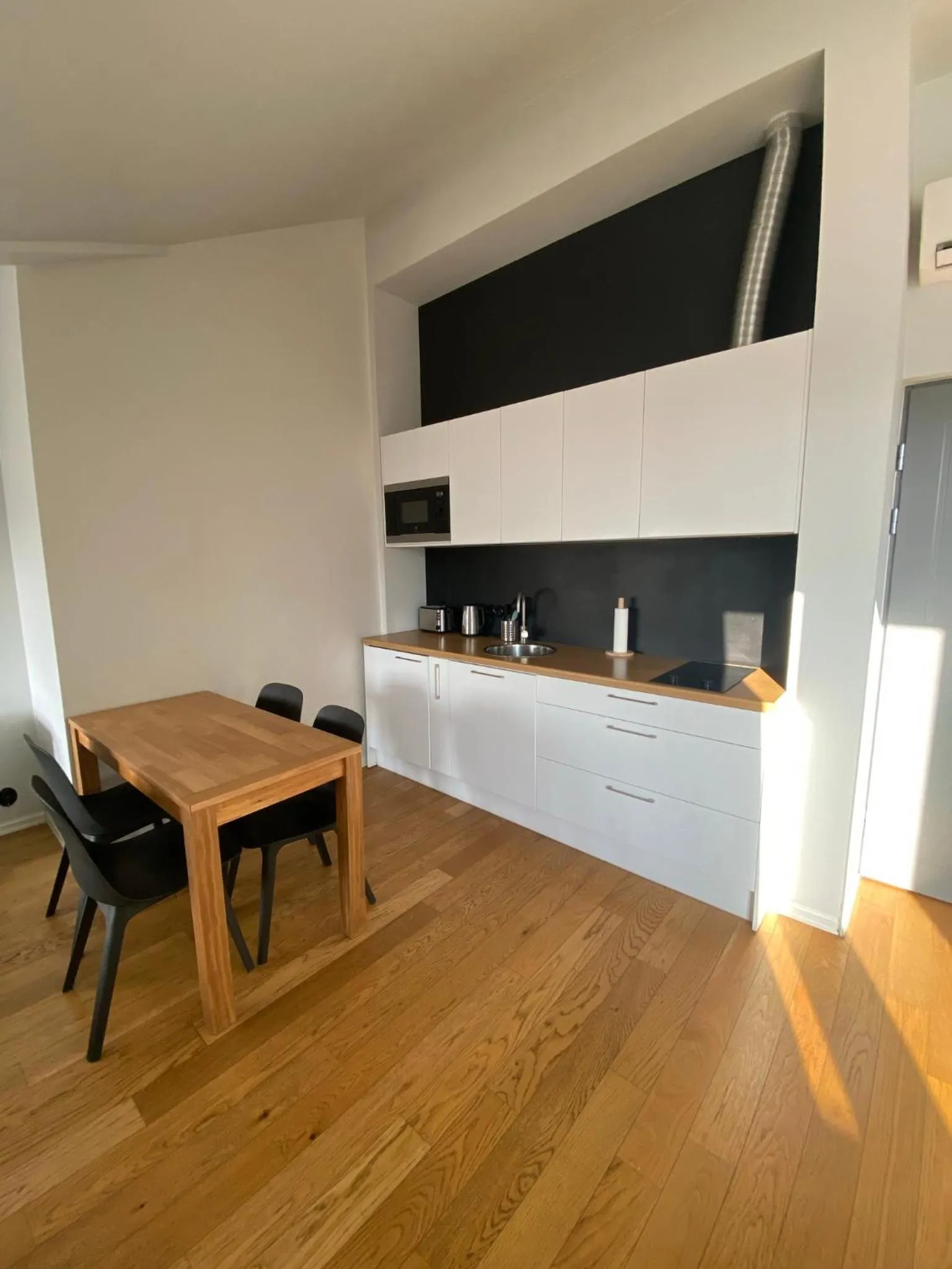 Kitchen or kitchenette in Lighthouse Apartments