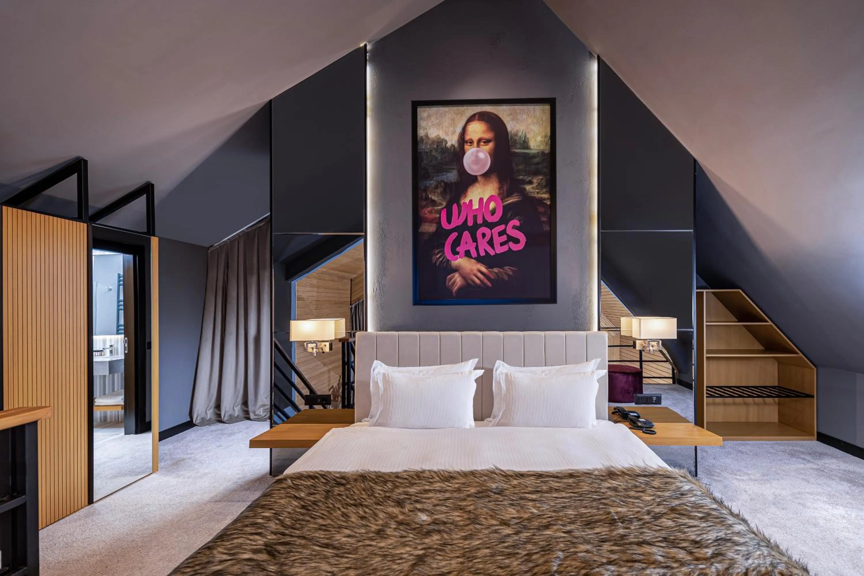 Bedroom, Bed in Das 3917